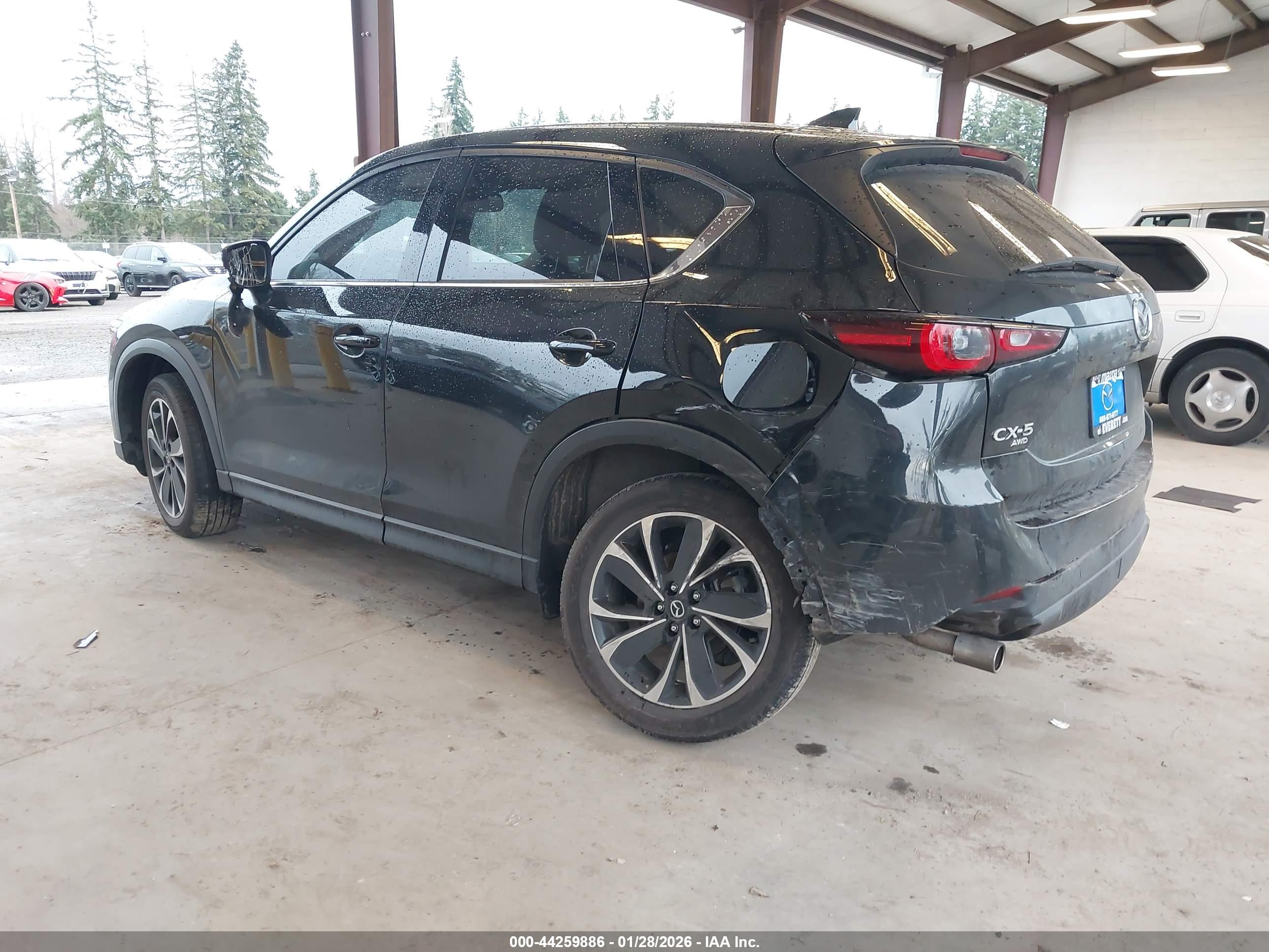 MAZDA CX-5 image 3