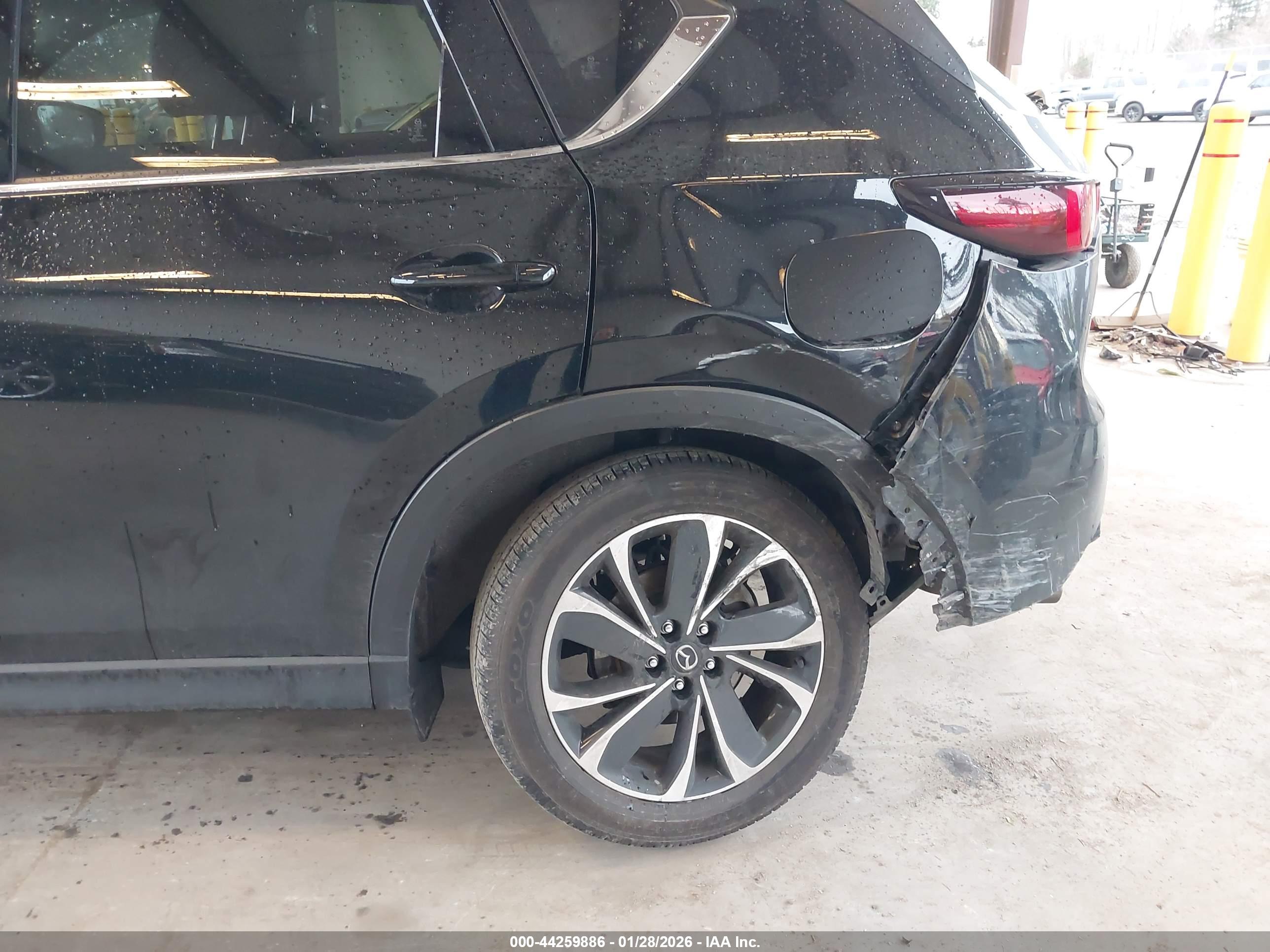 MAZDA CX-5 image 6