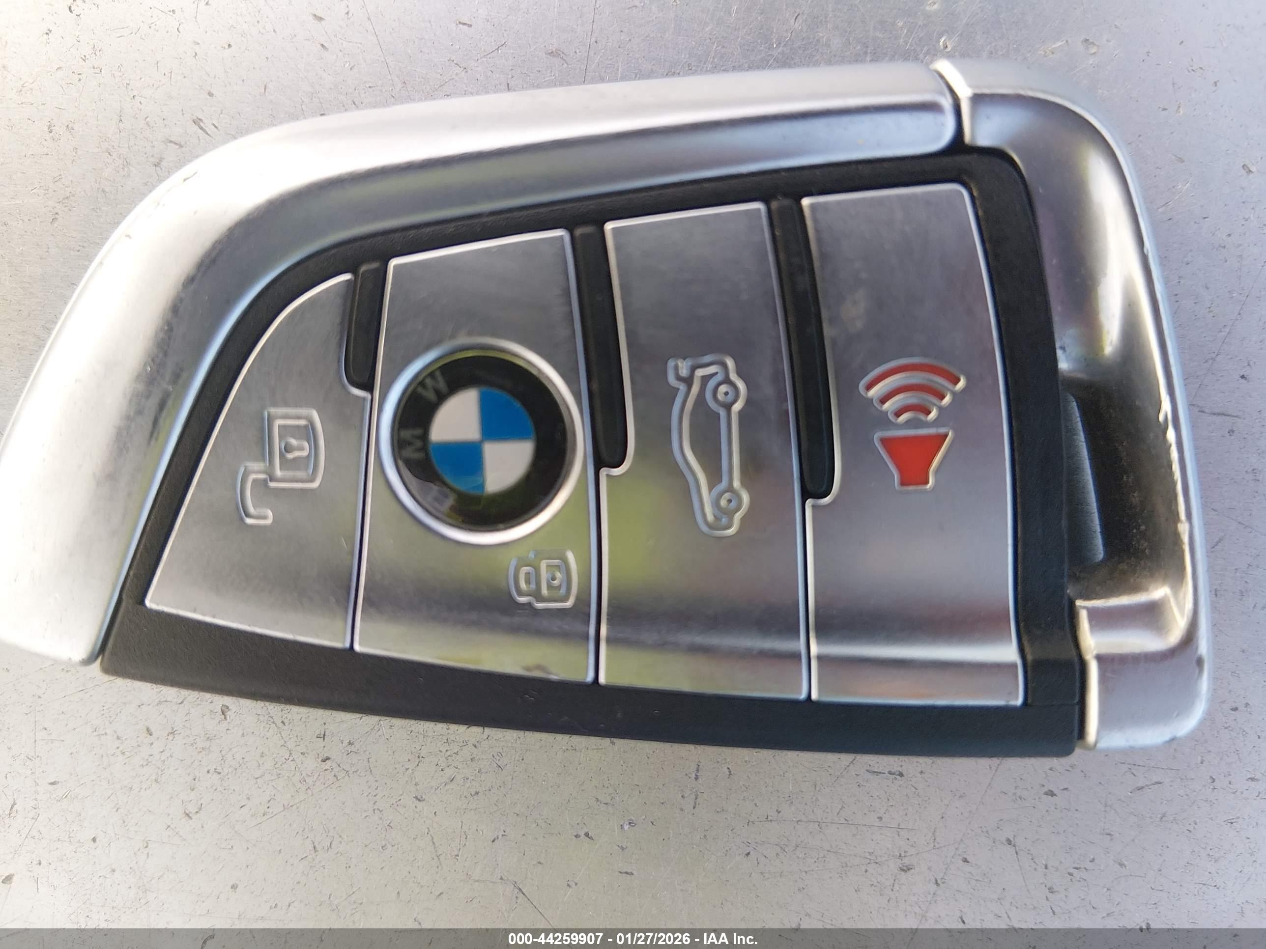 BMW M850I image 11