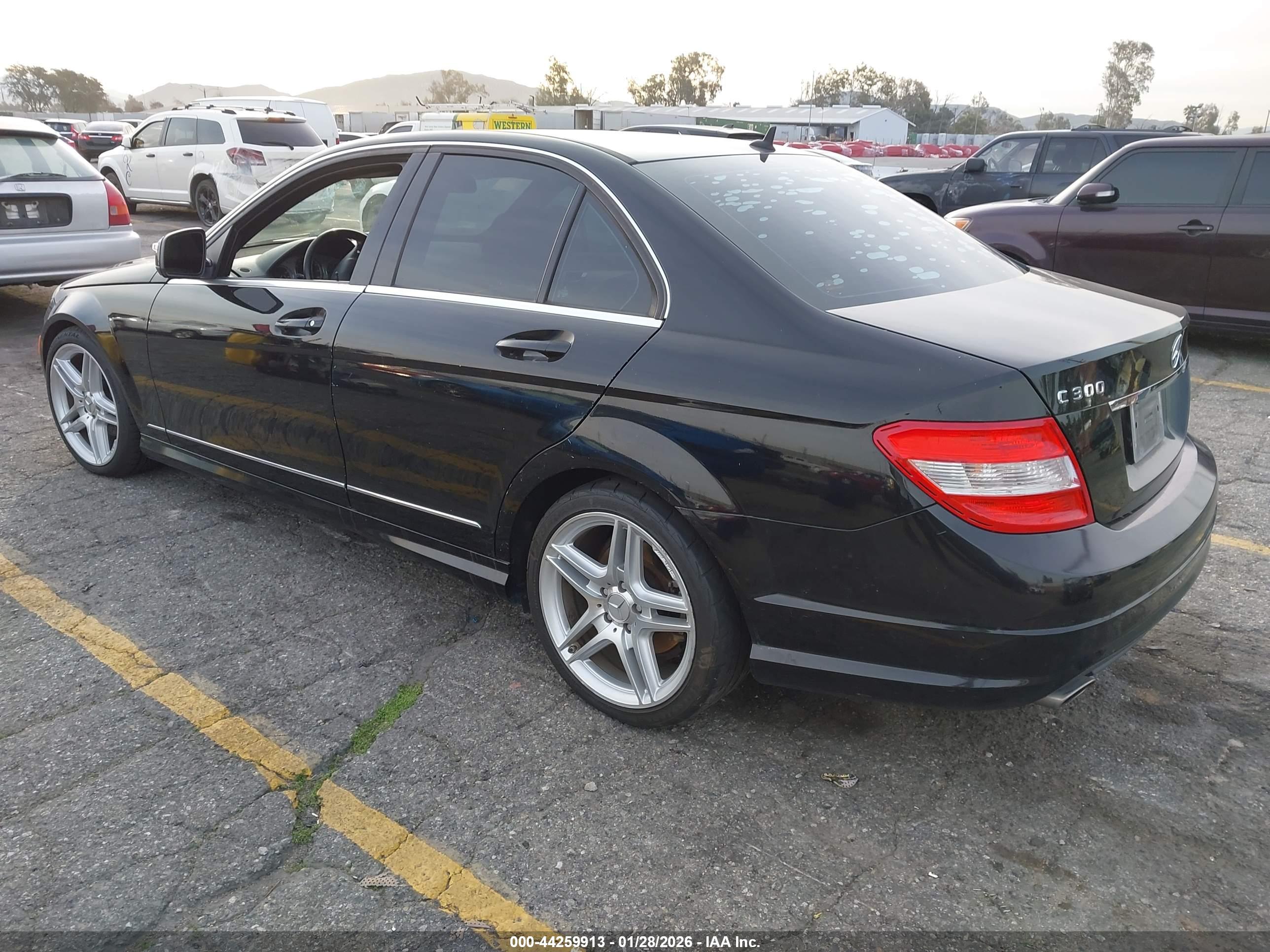 MERCEDES-BENZ C image 3