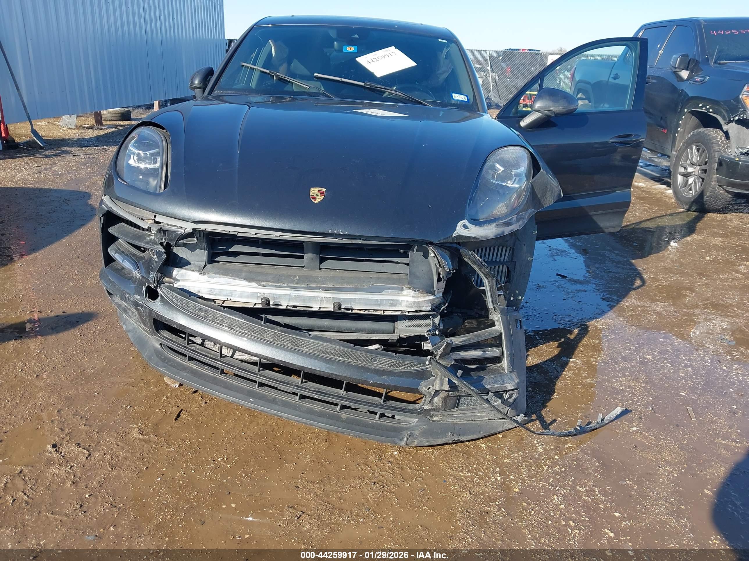 PORSCHE MACAN image 6