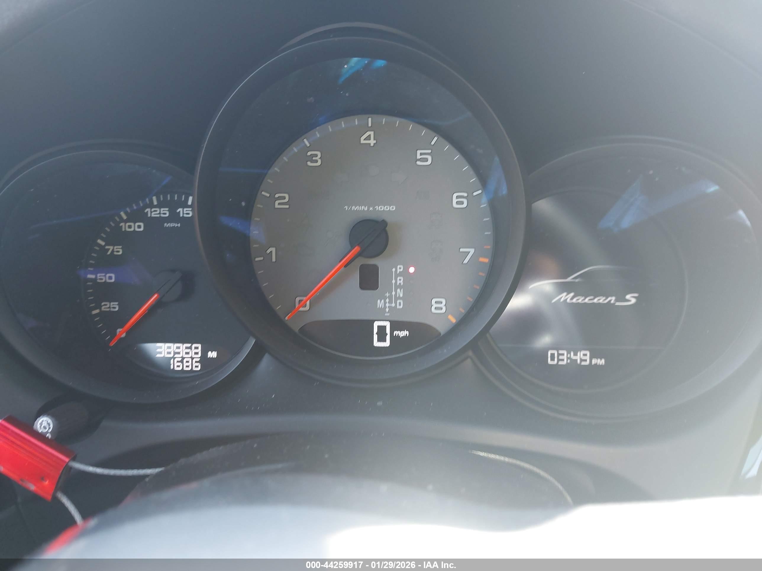 PORSCHE MACAN image 7