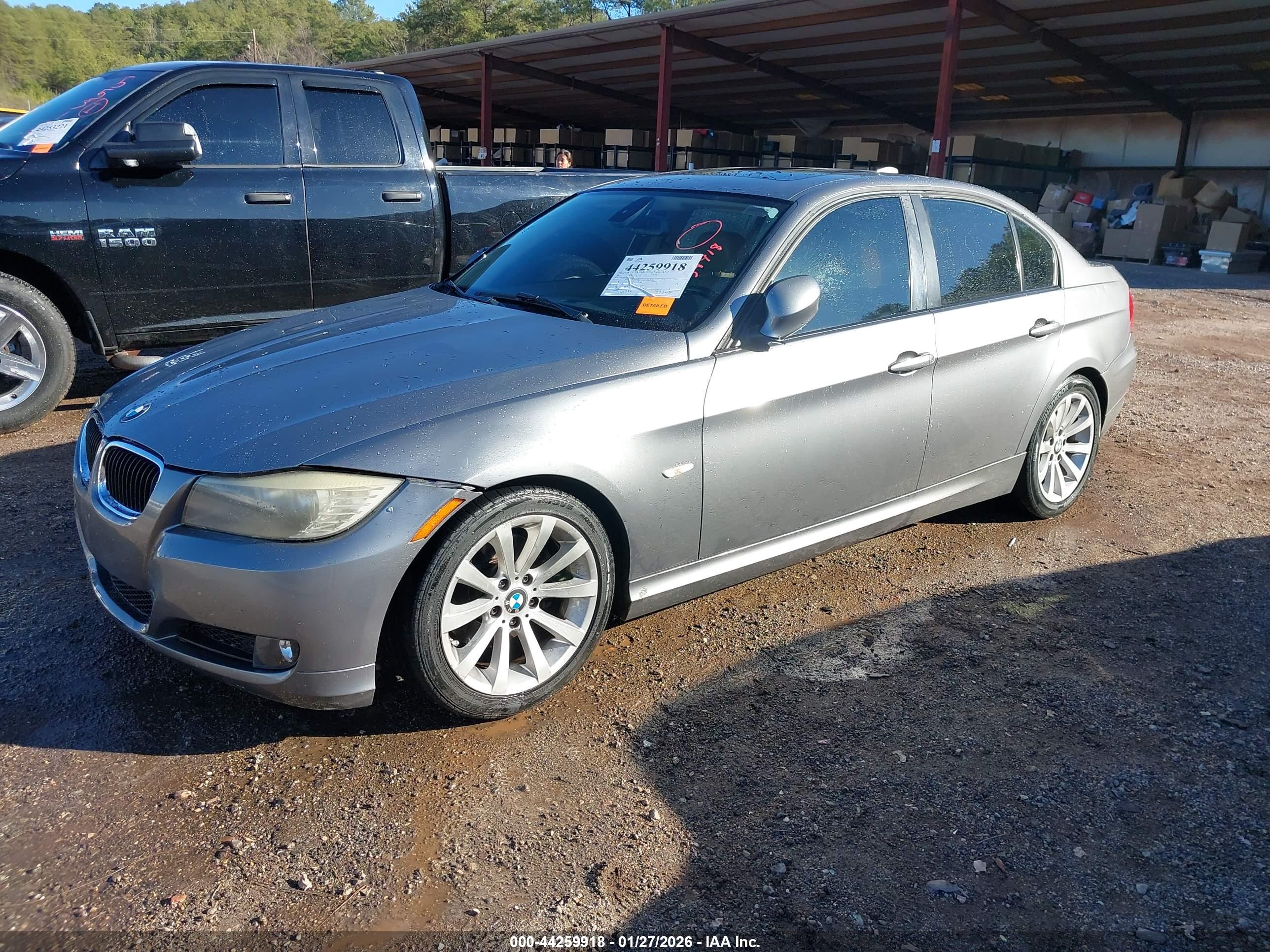 BMW 328I image 2