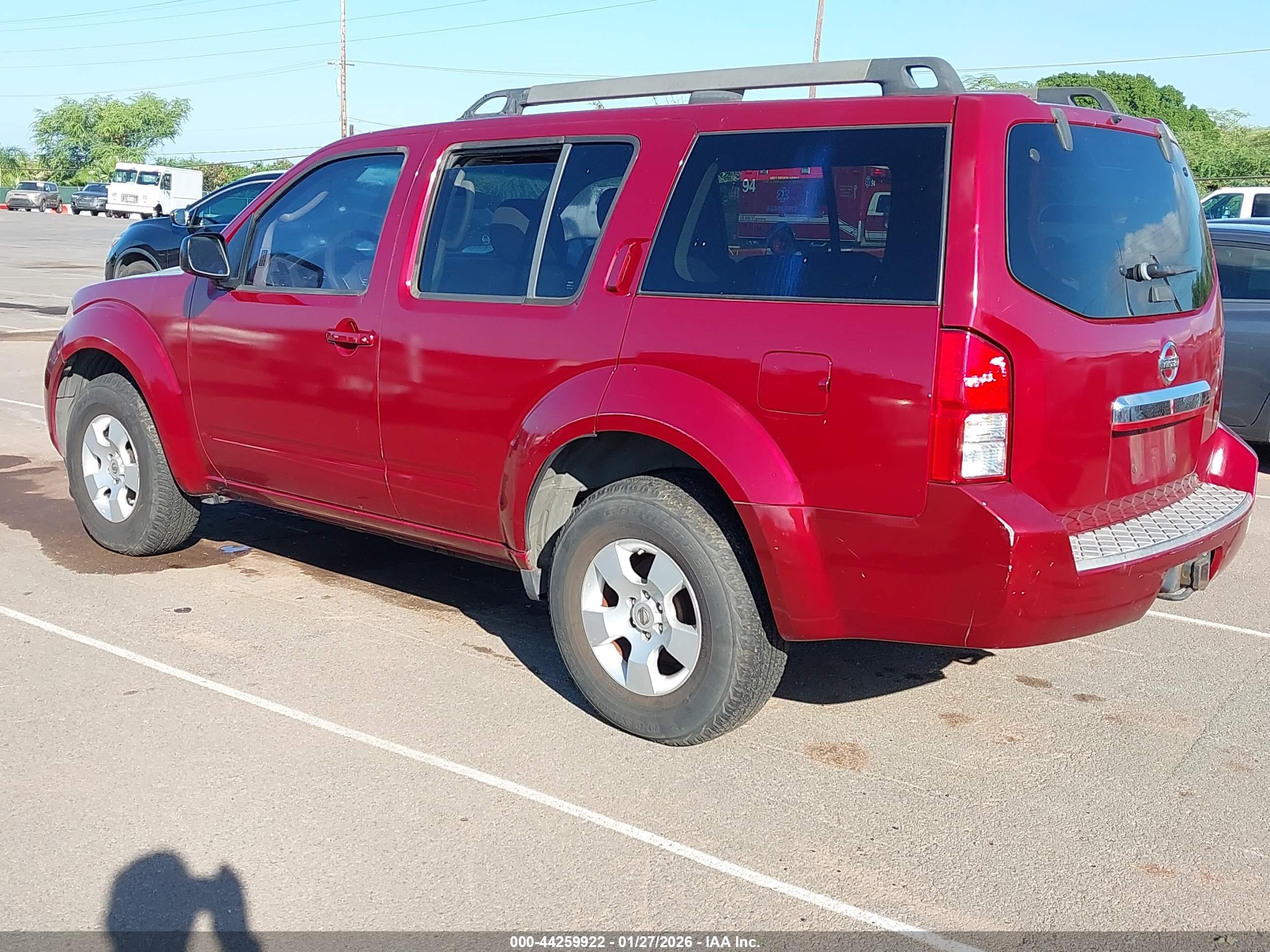 NISSAN PATHFINDER image 3