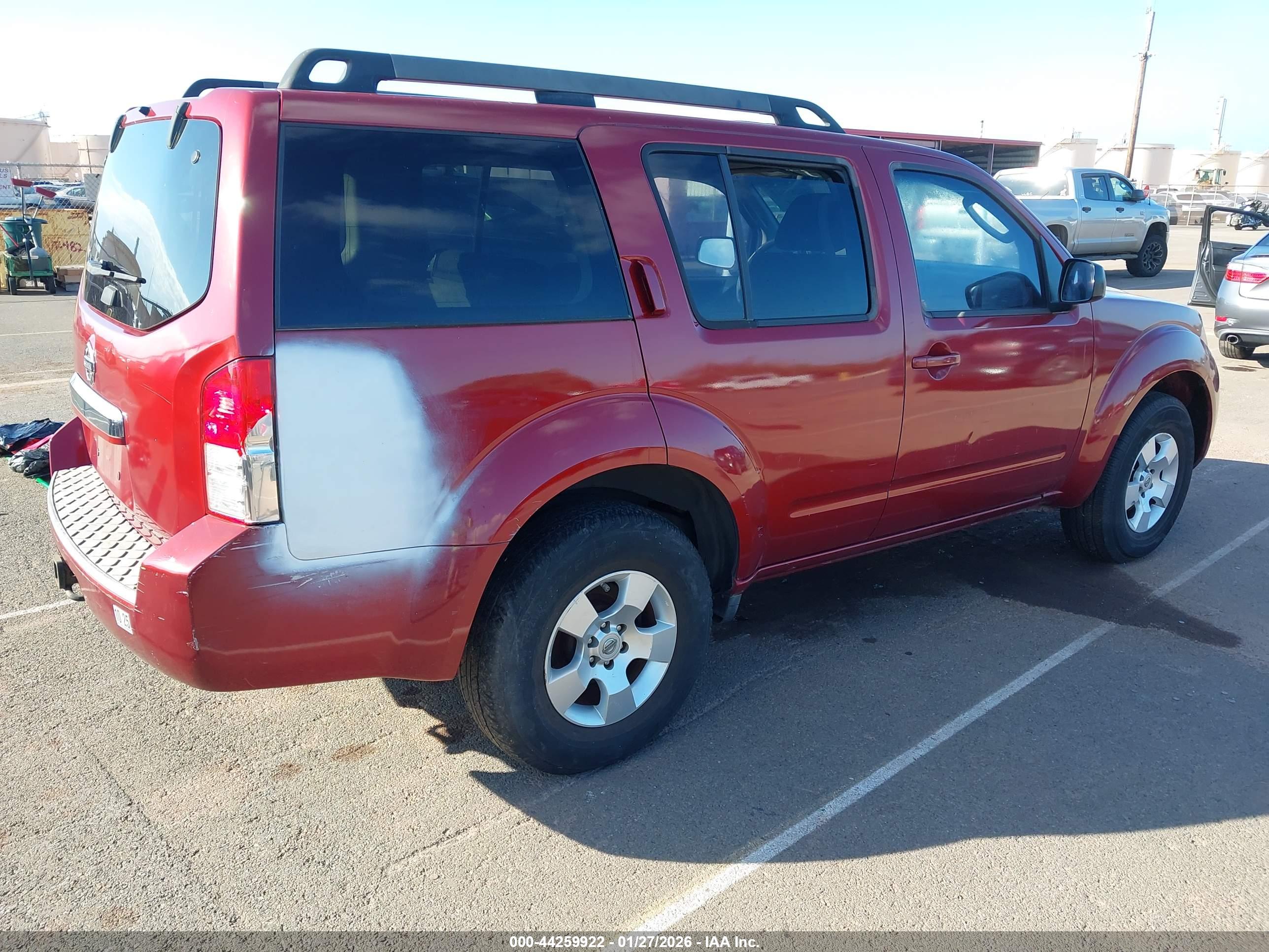 NISSAN PATHFINDER image 4