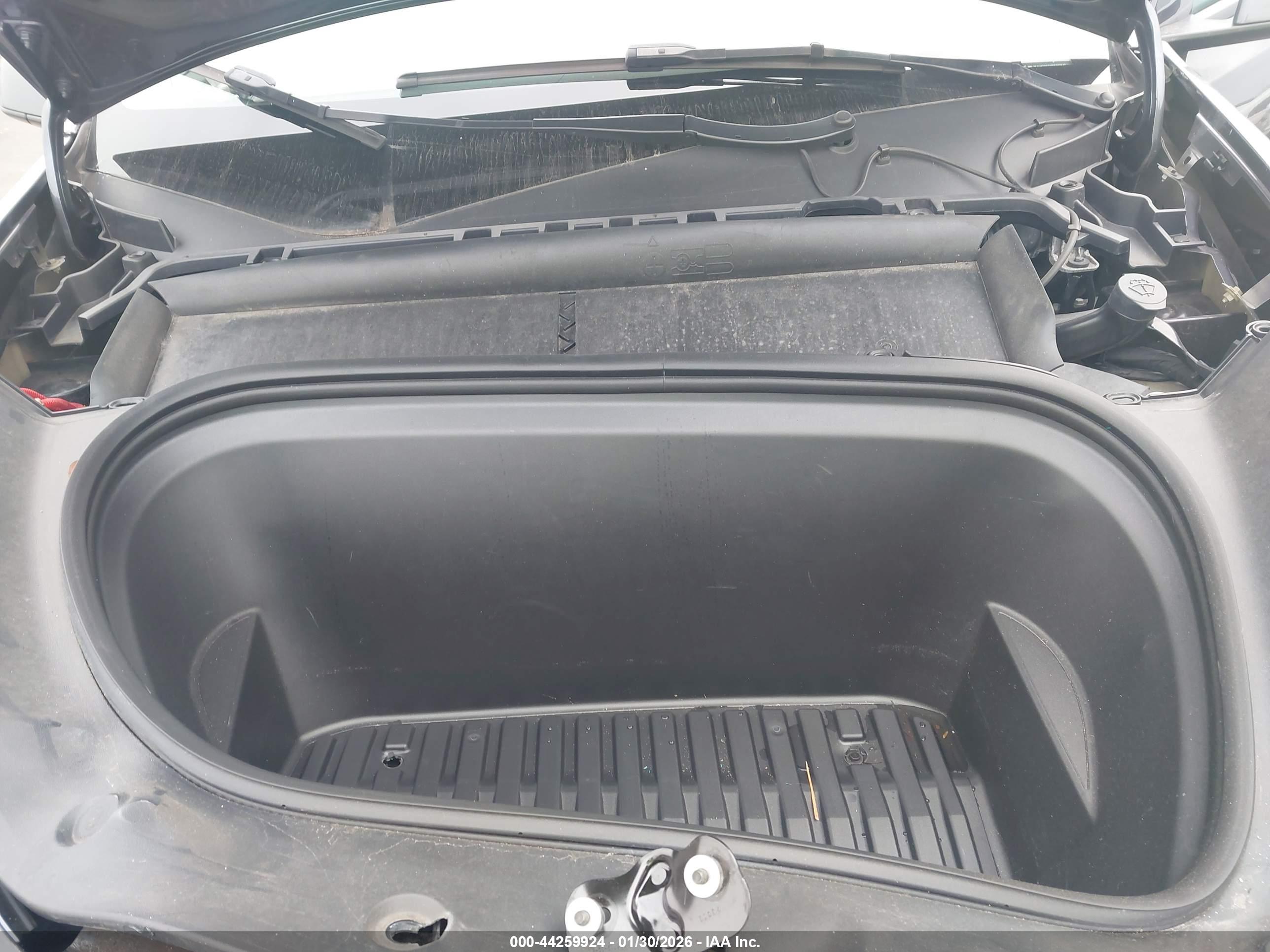 TESLA MODEL image 10