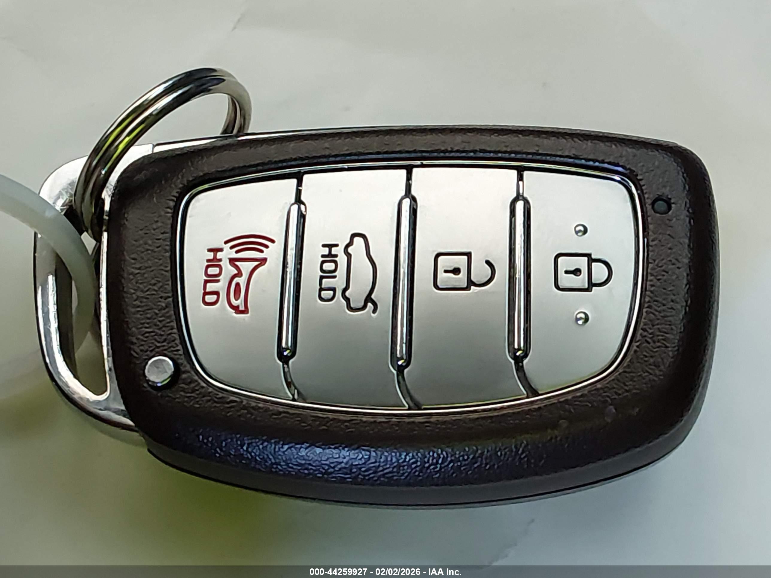 HYUNDAI ELANTRA image 11