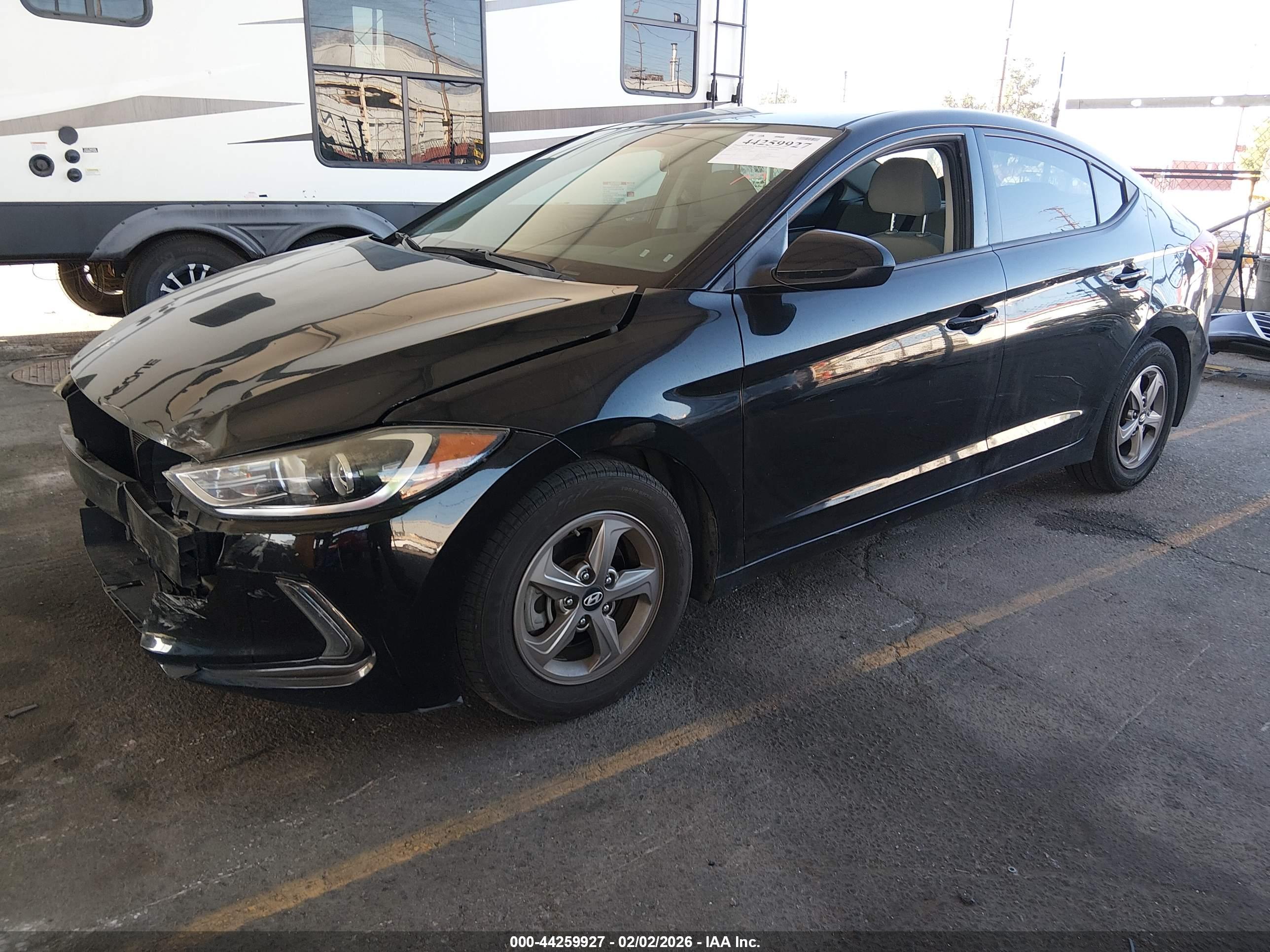 HYUNDAI ELANTRA image 2