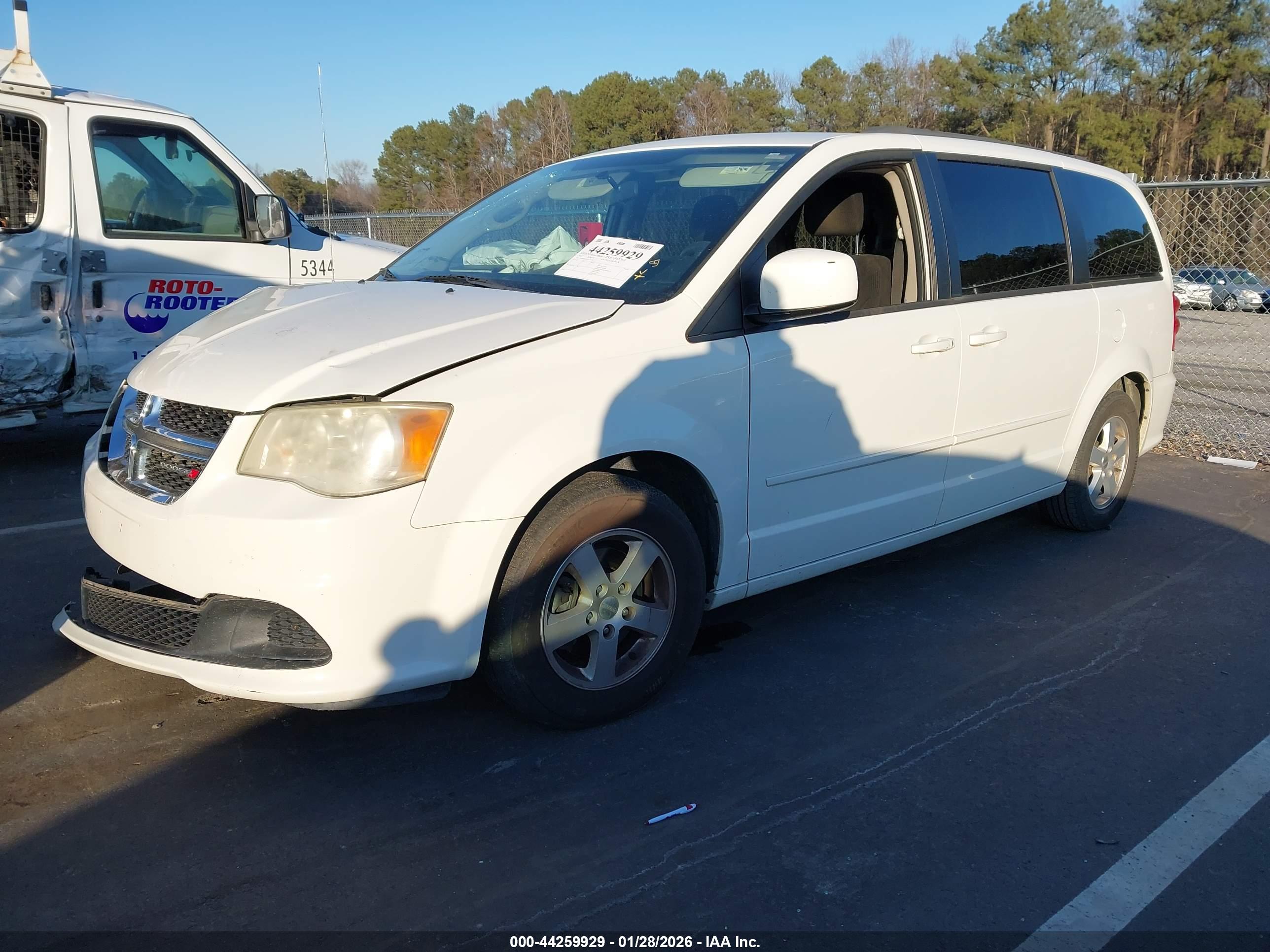 DODGE GRAND image 2