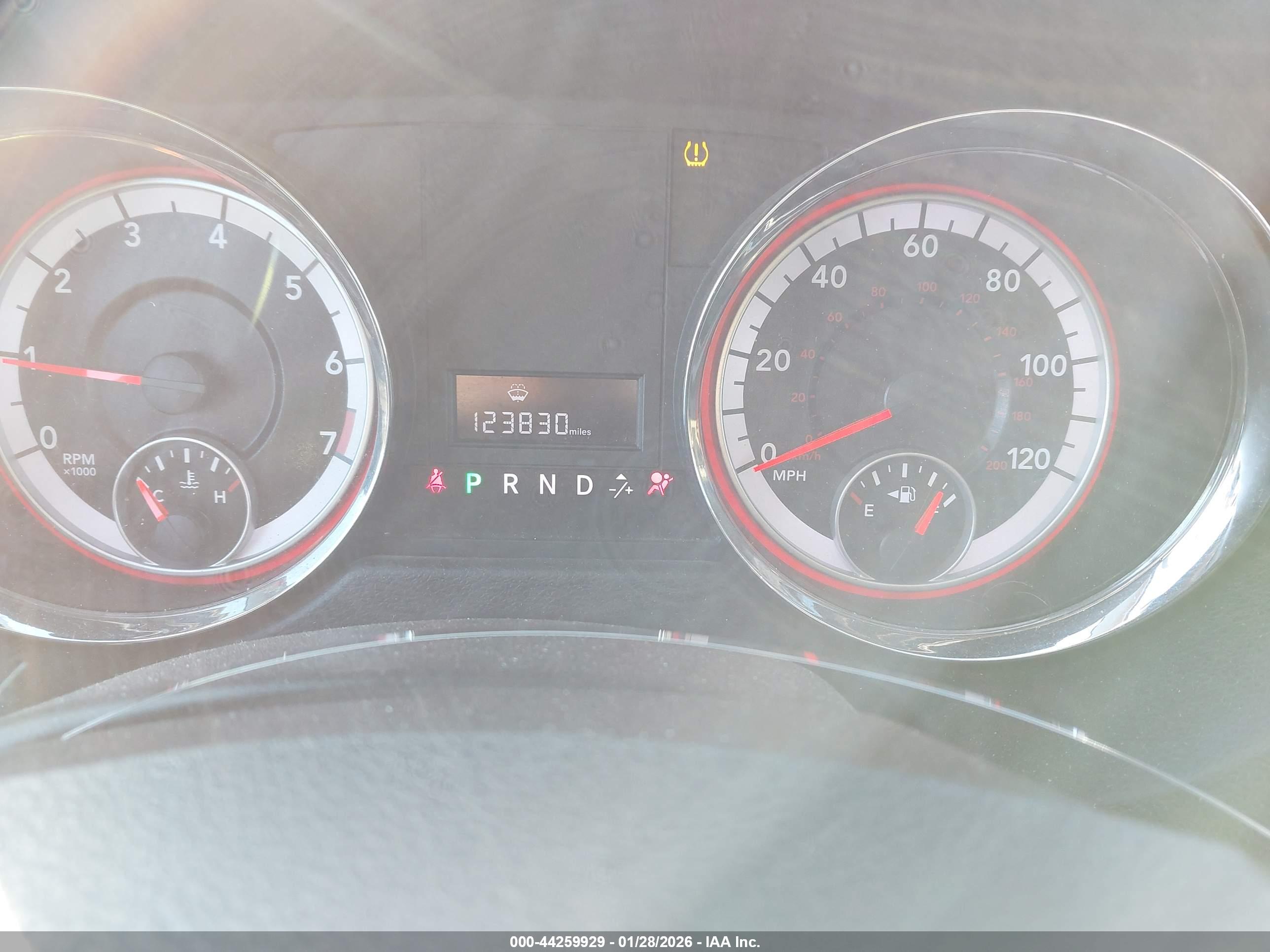 DODGE GRAND image 7