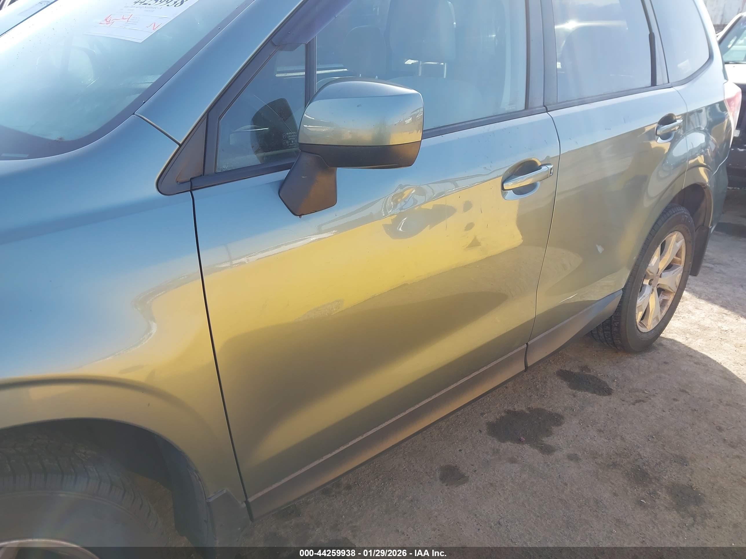 SUBARU FORESTER image 6