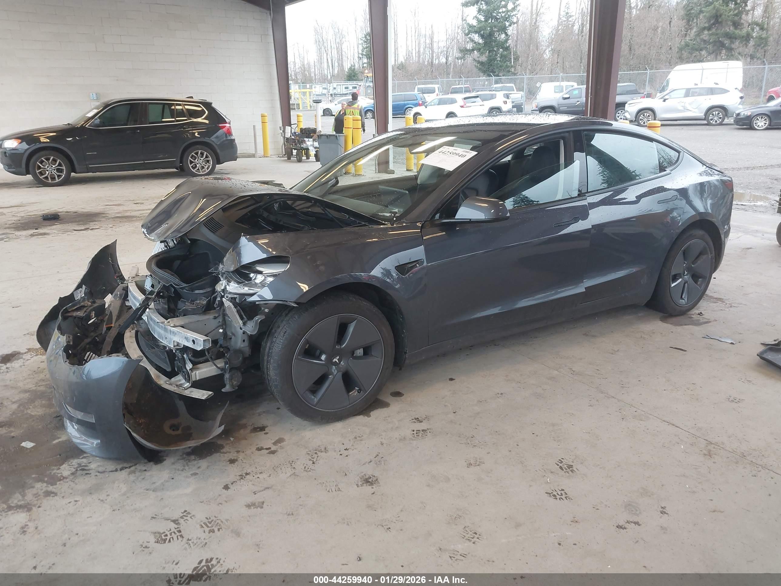 TESLA MODEL image 2