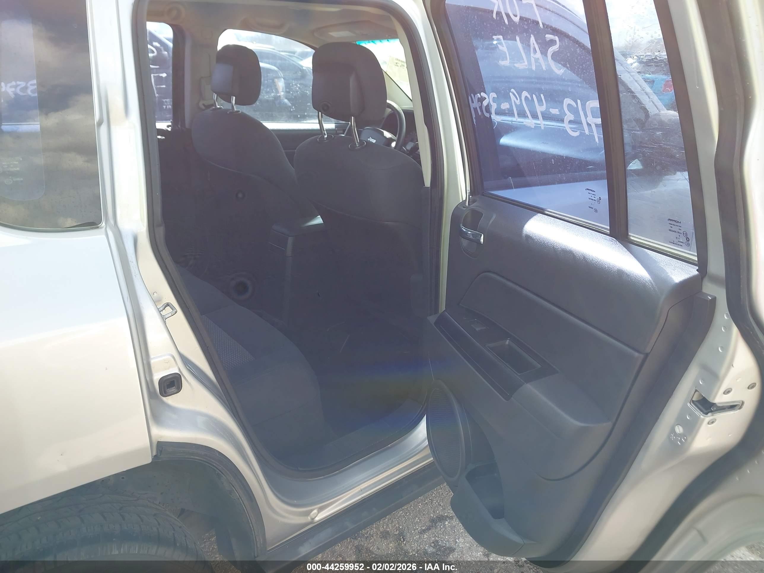 JEEP COMPASS image 8