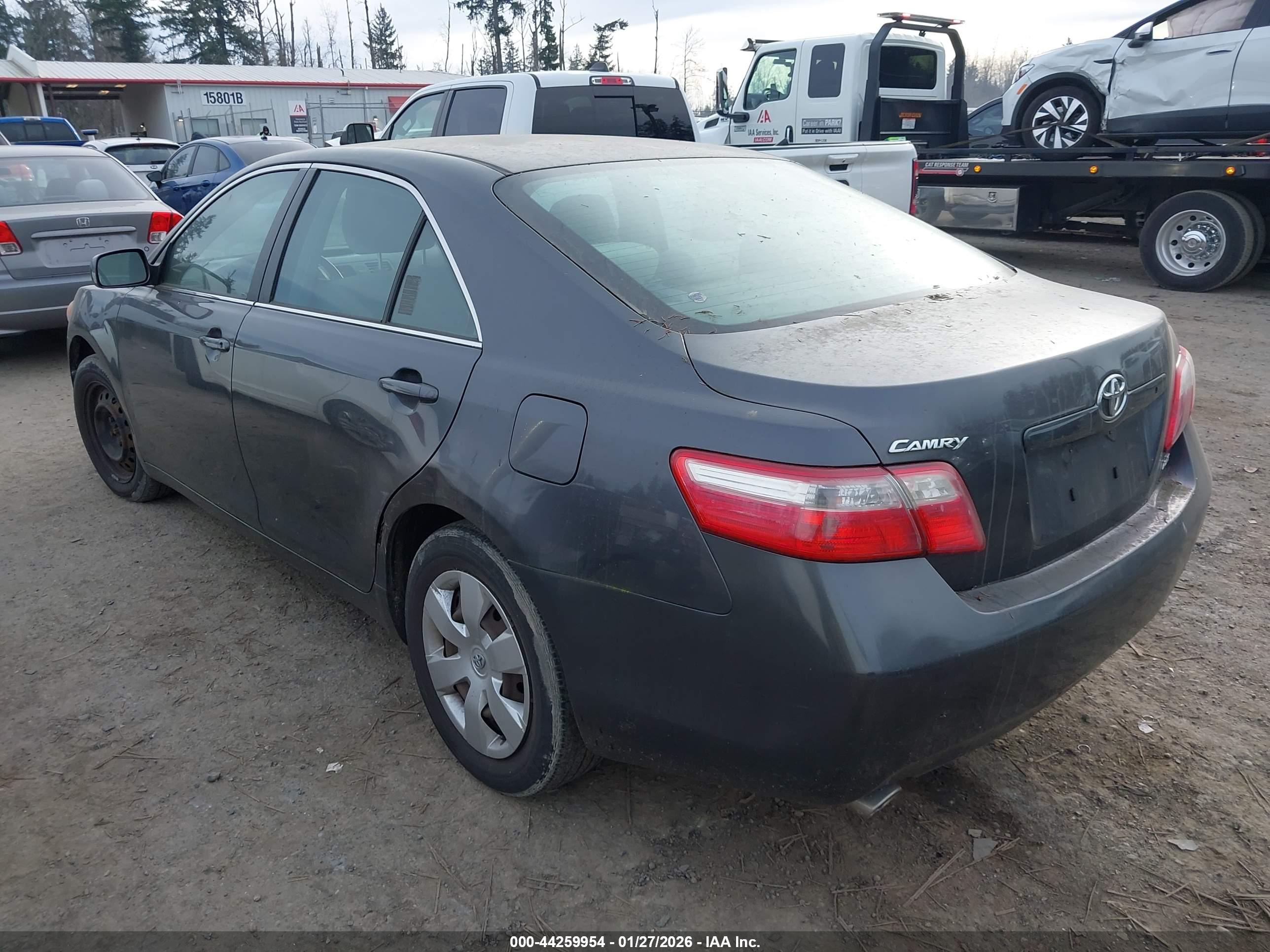 TOYOTA CAMRY image 3