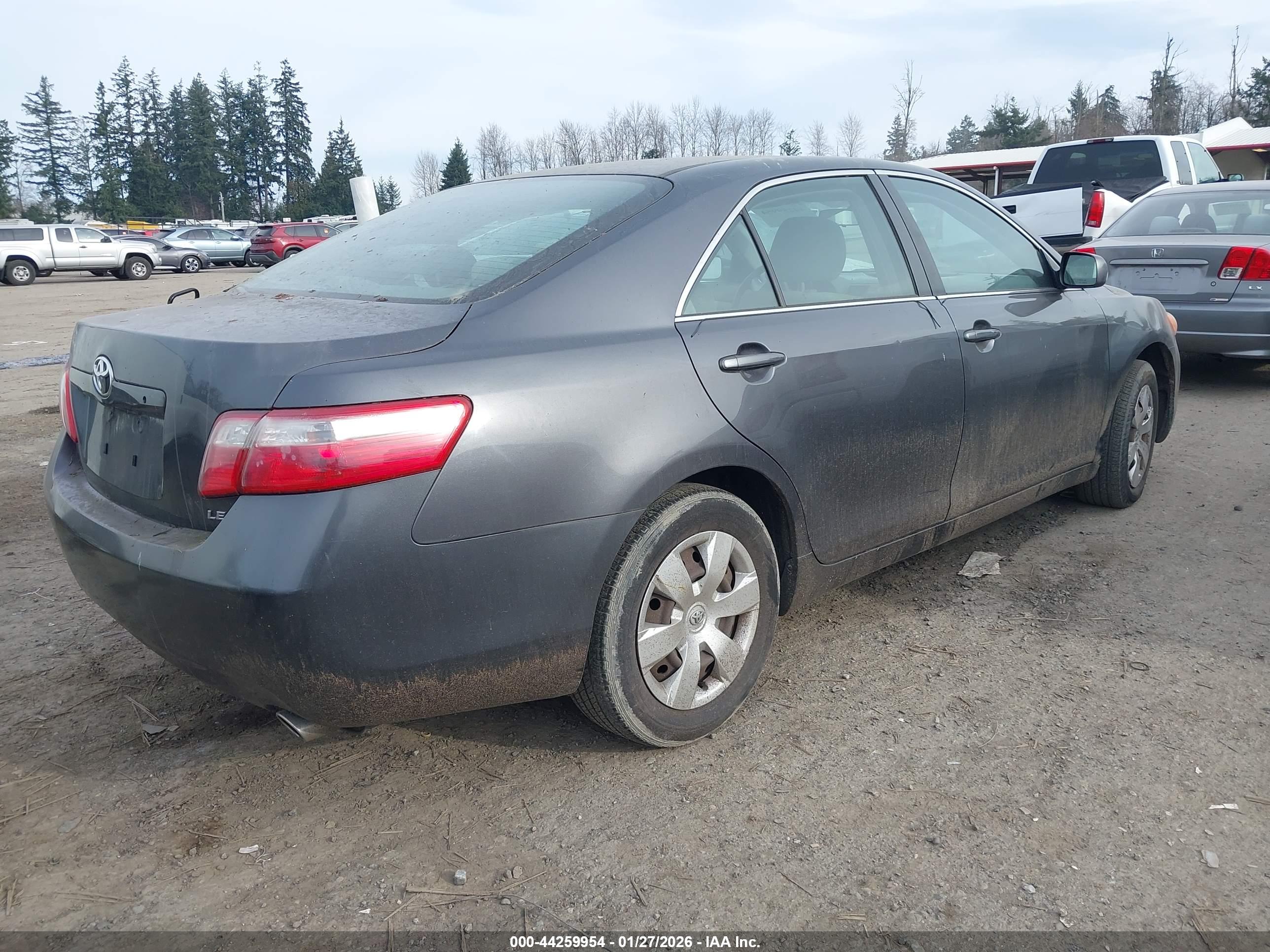 TOYOTA CAMRY image 4