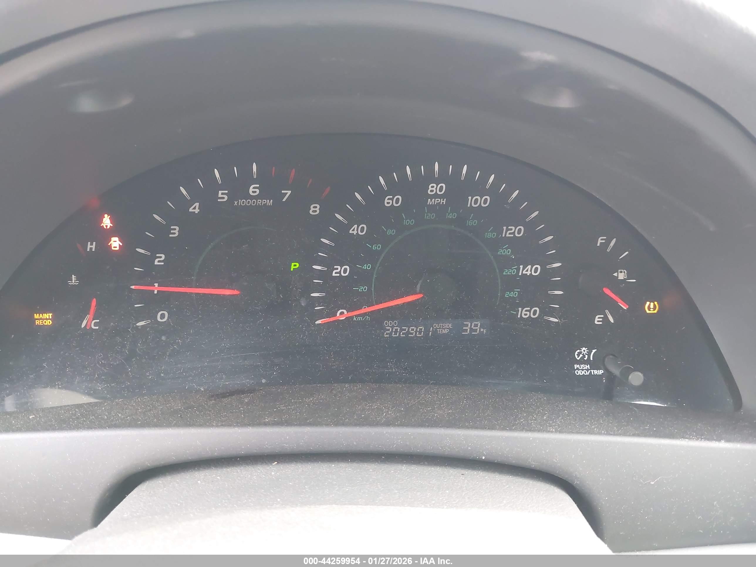 TOYOTA CAMRY image 7