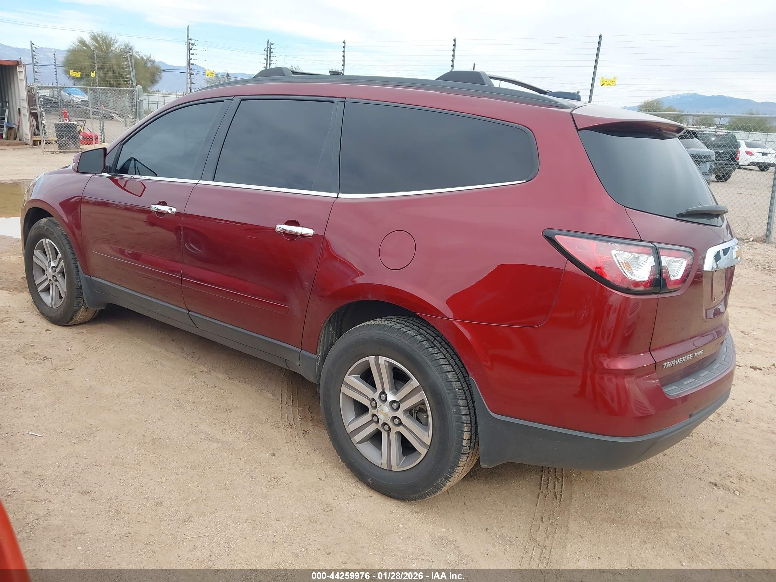 CHEVROLET TRAVERSE image 3