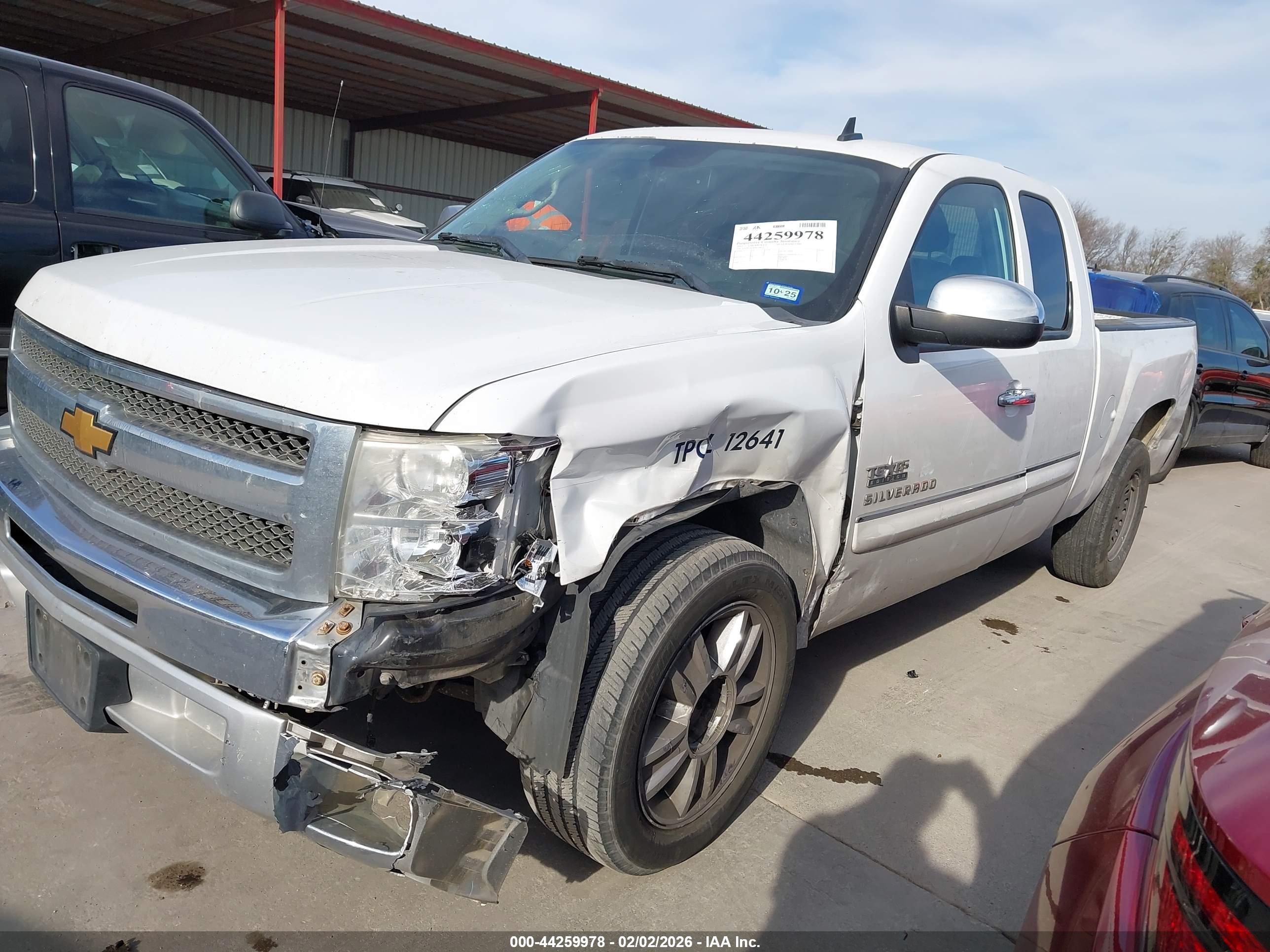 CHEVROLET SILVERADO image 2