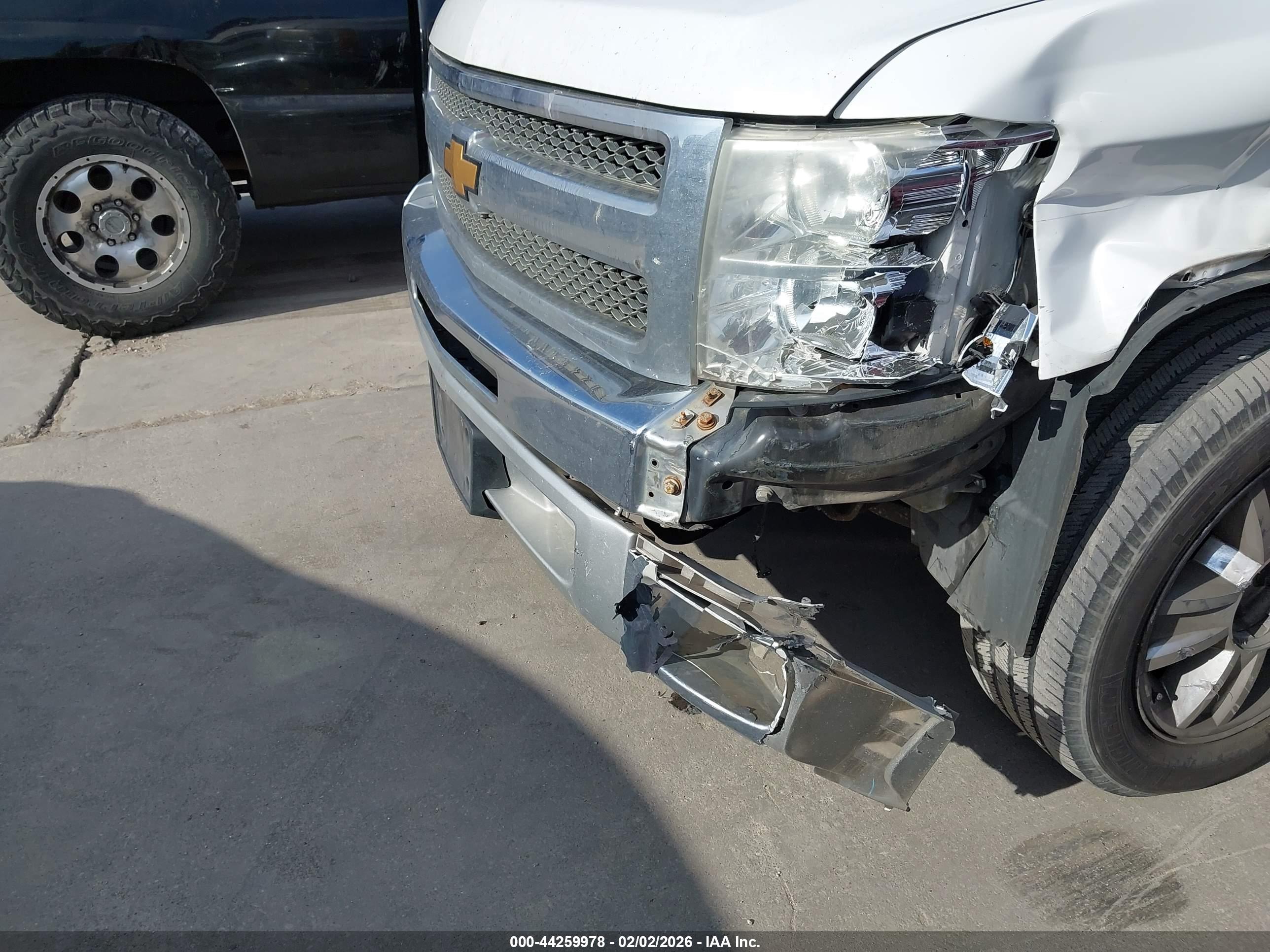CHEVROLET SILVERADO image 6