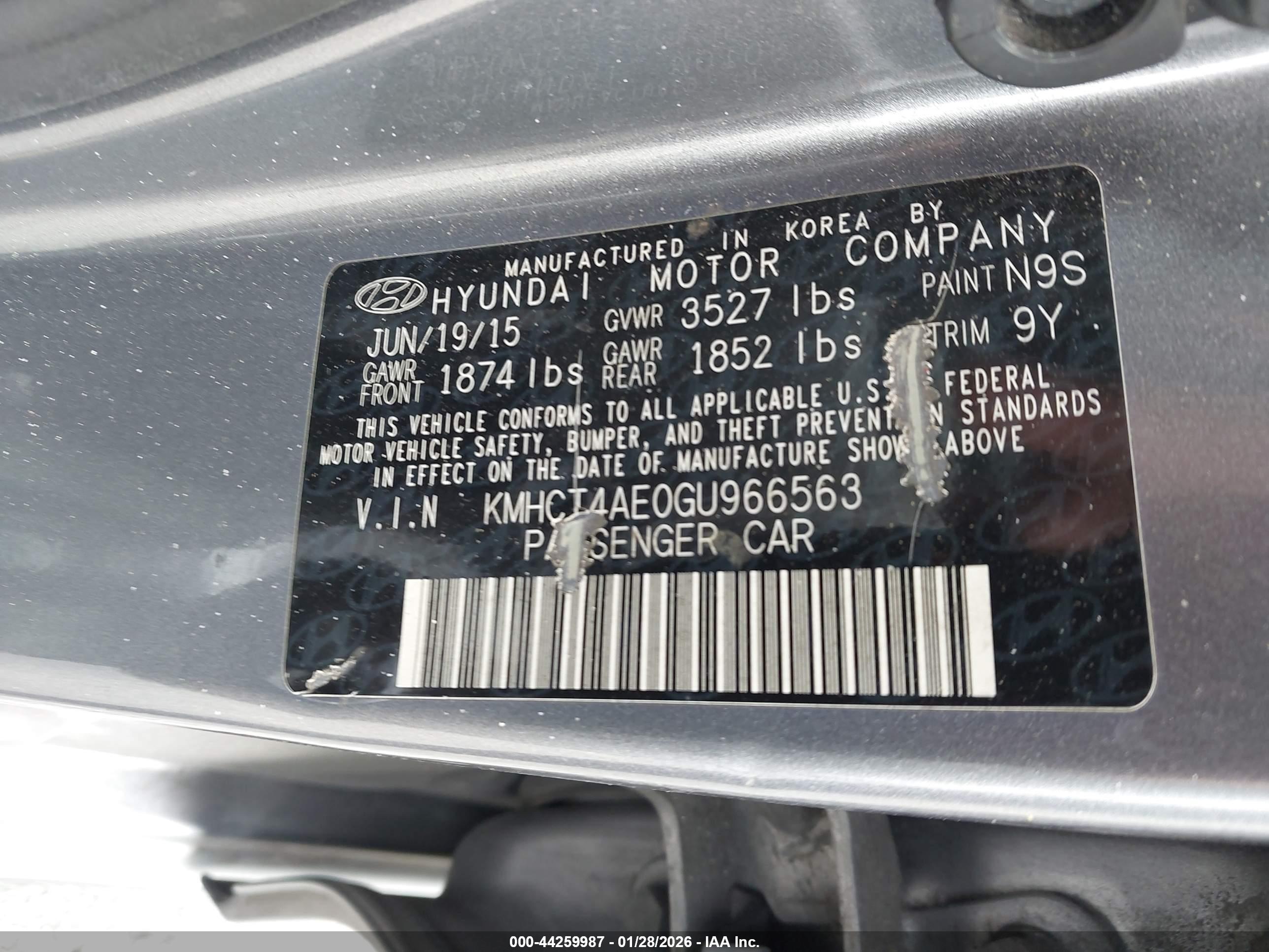 HYUNDAI ACCENT image 9