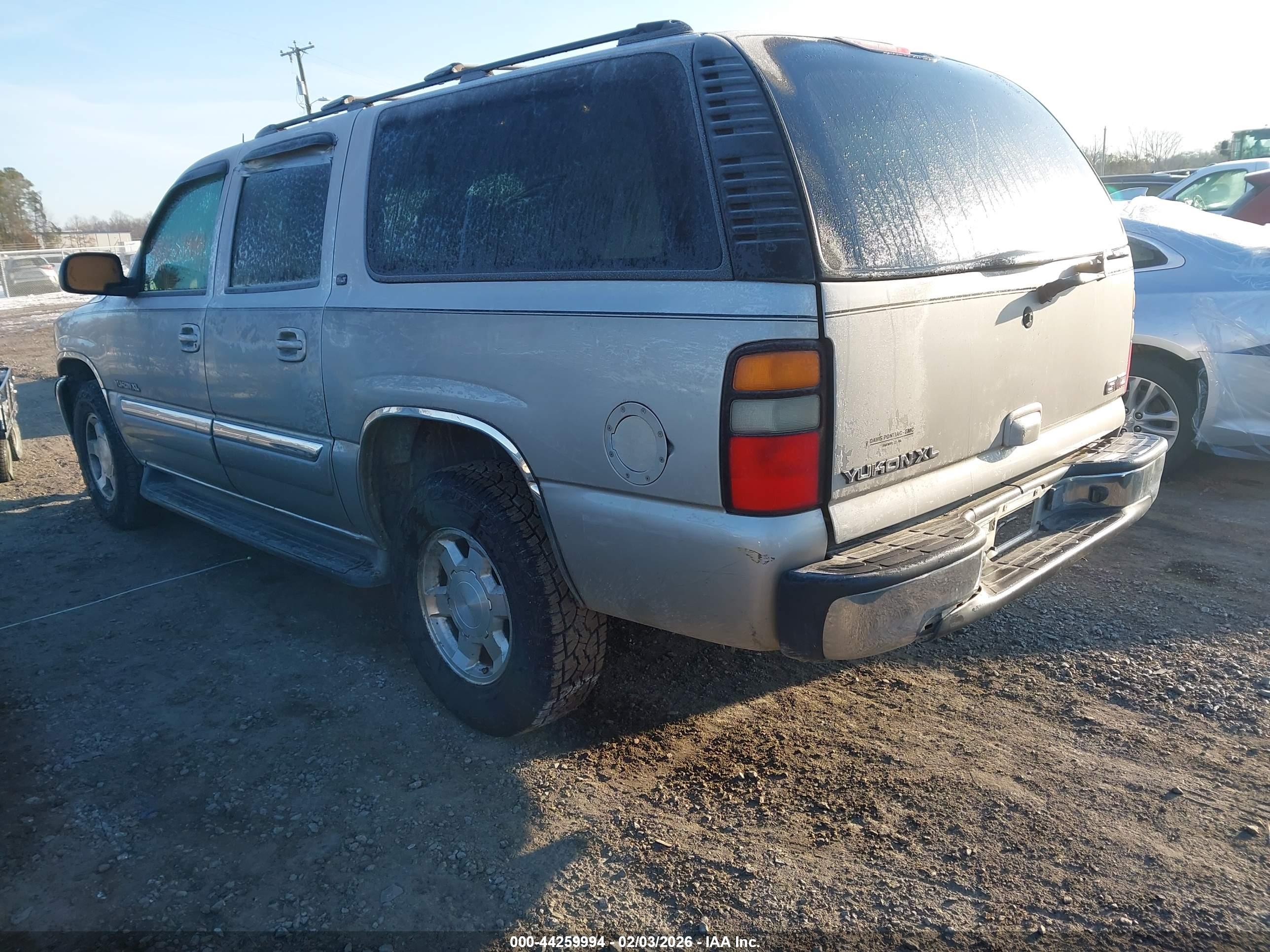 GMC YUKON image 3