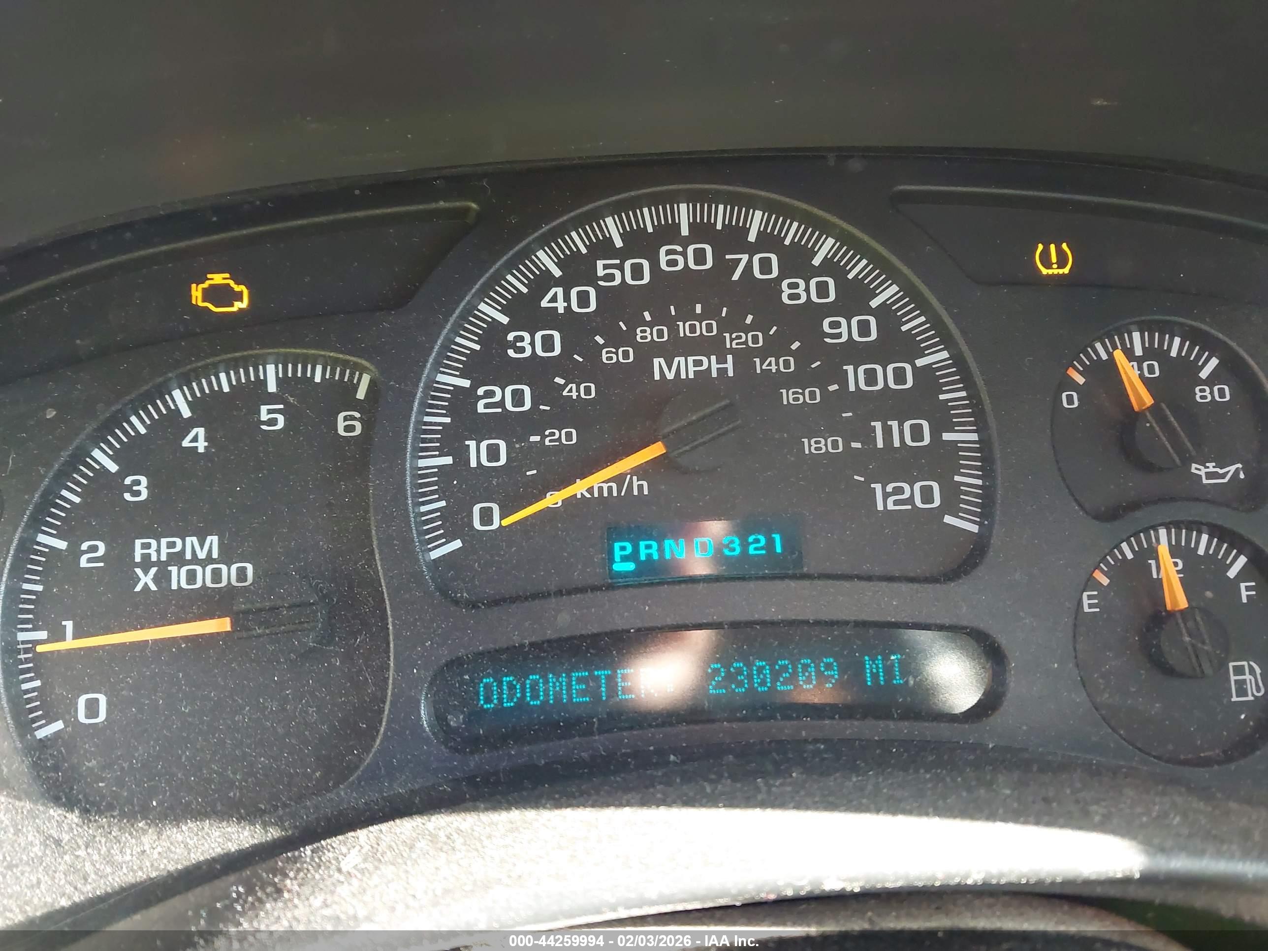 GMC YUKON image 7