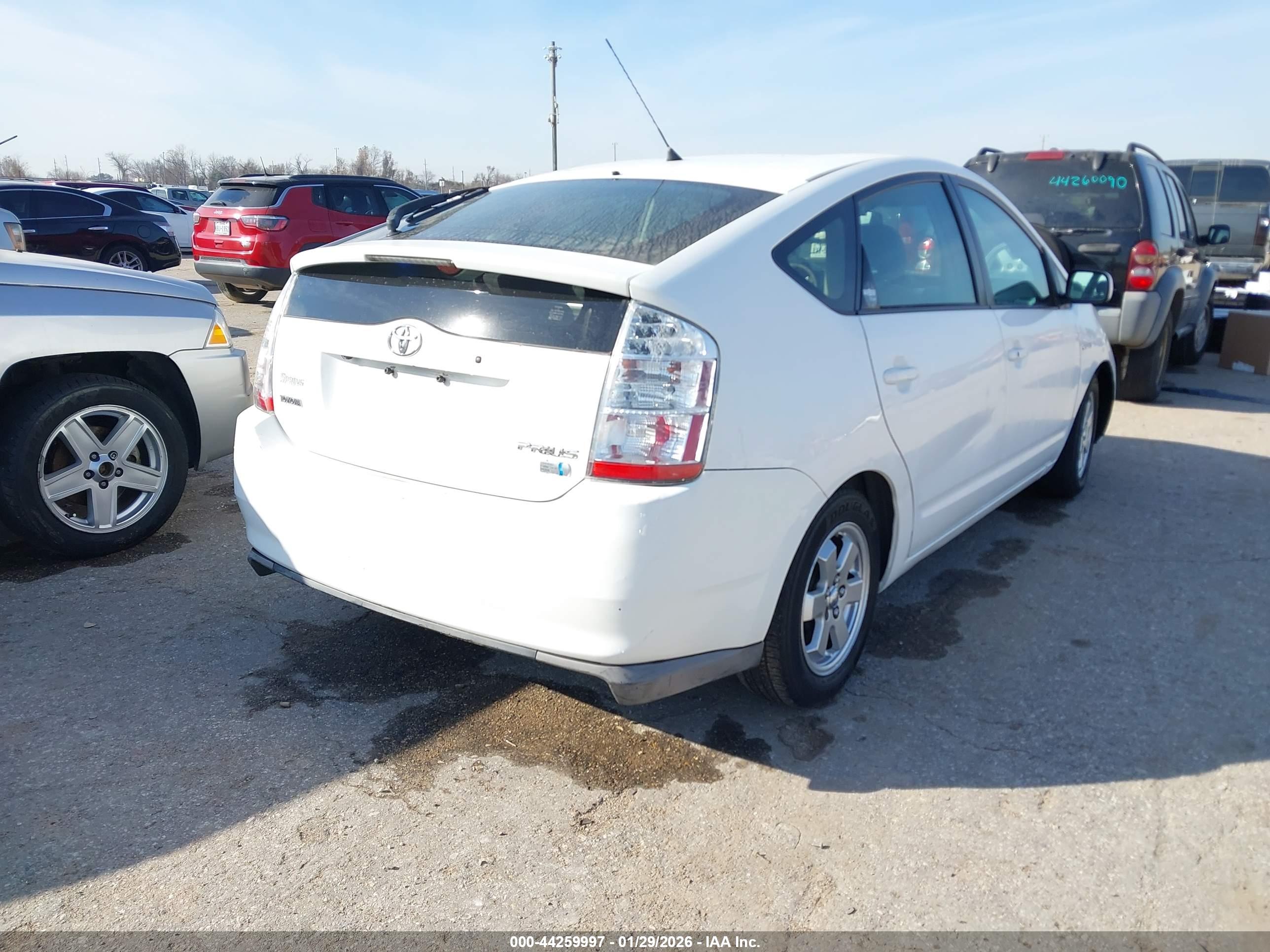 TOYOTA PRIUS image 4