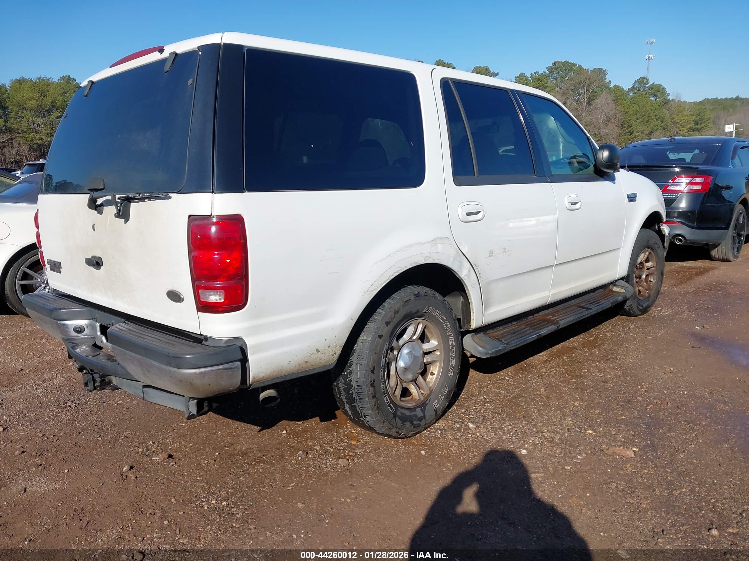FORD EXPEDITION image 4