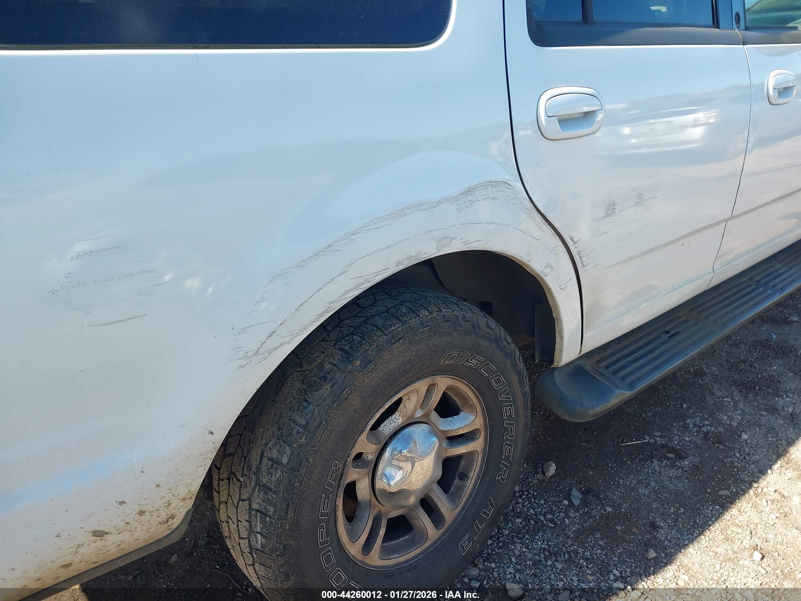 FORD EXPEDITION image 6