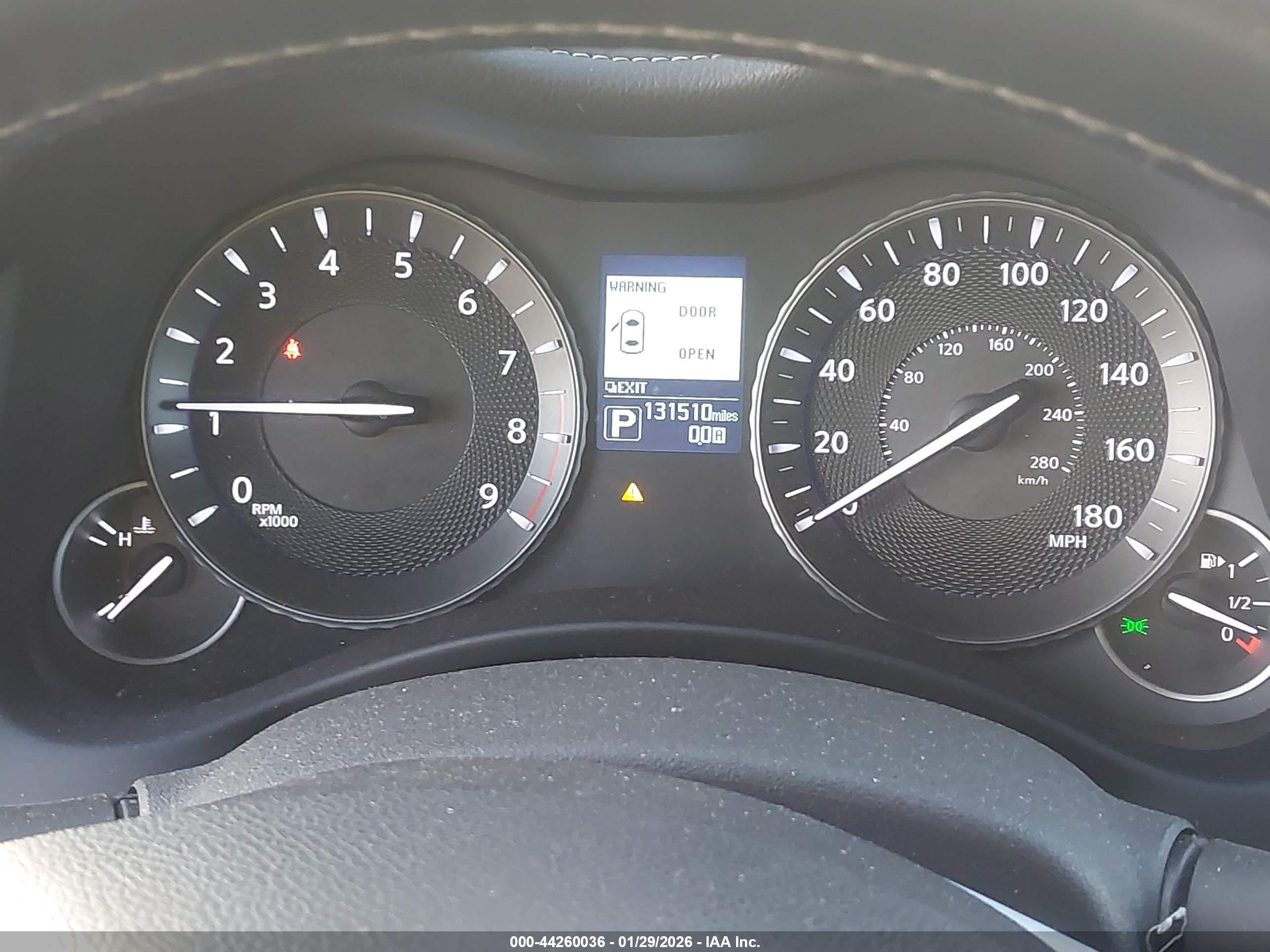 INFINITI Q70L image 7