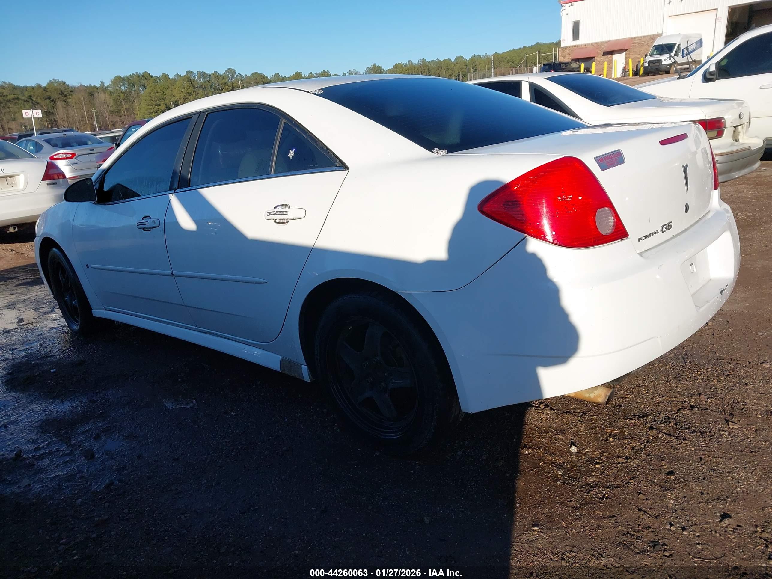 PONTIAC G6 image 3