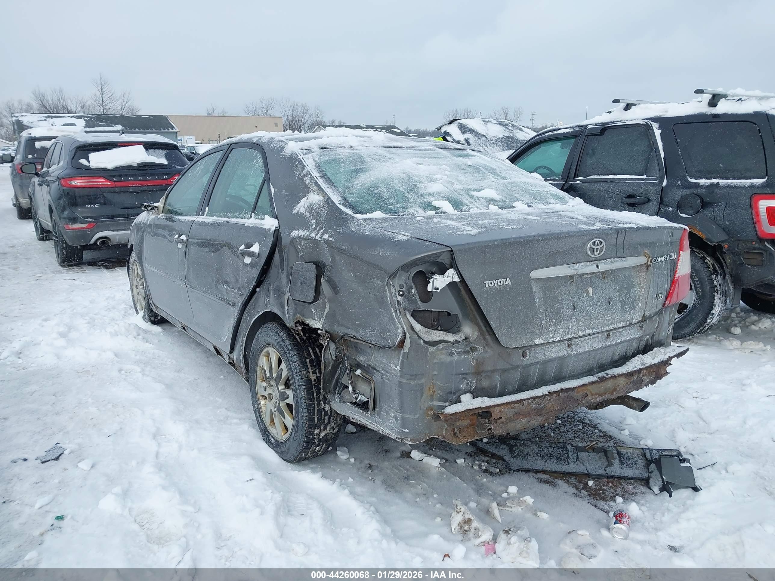TOYOTA CAMRY image 3