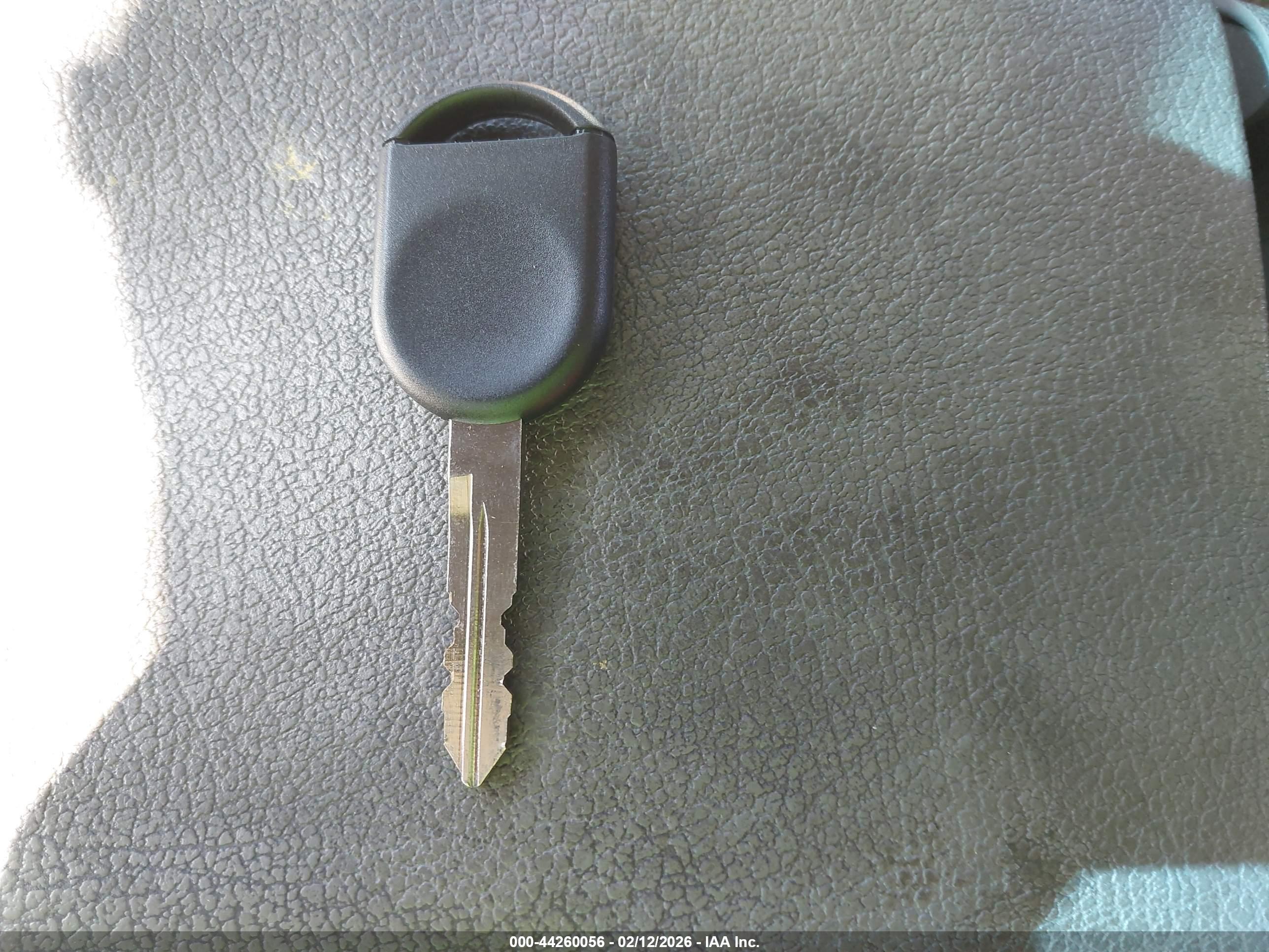 FORD CROWN image 11