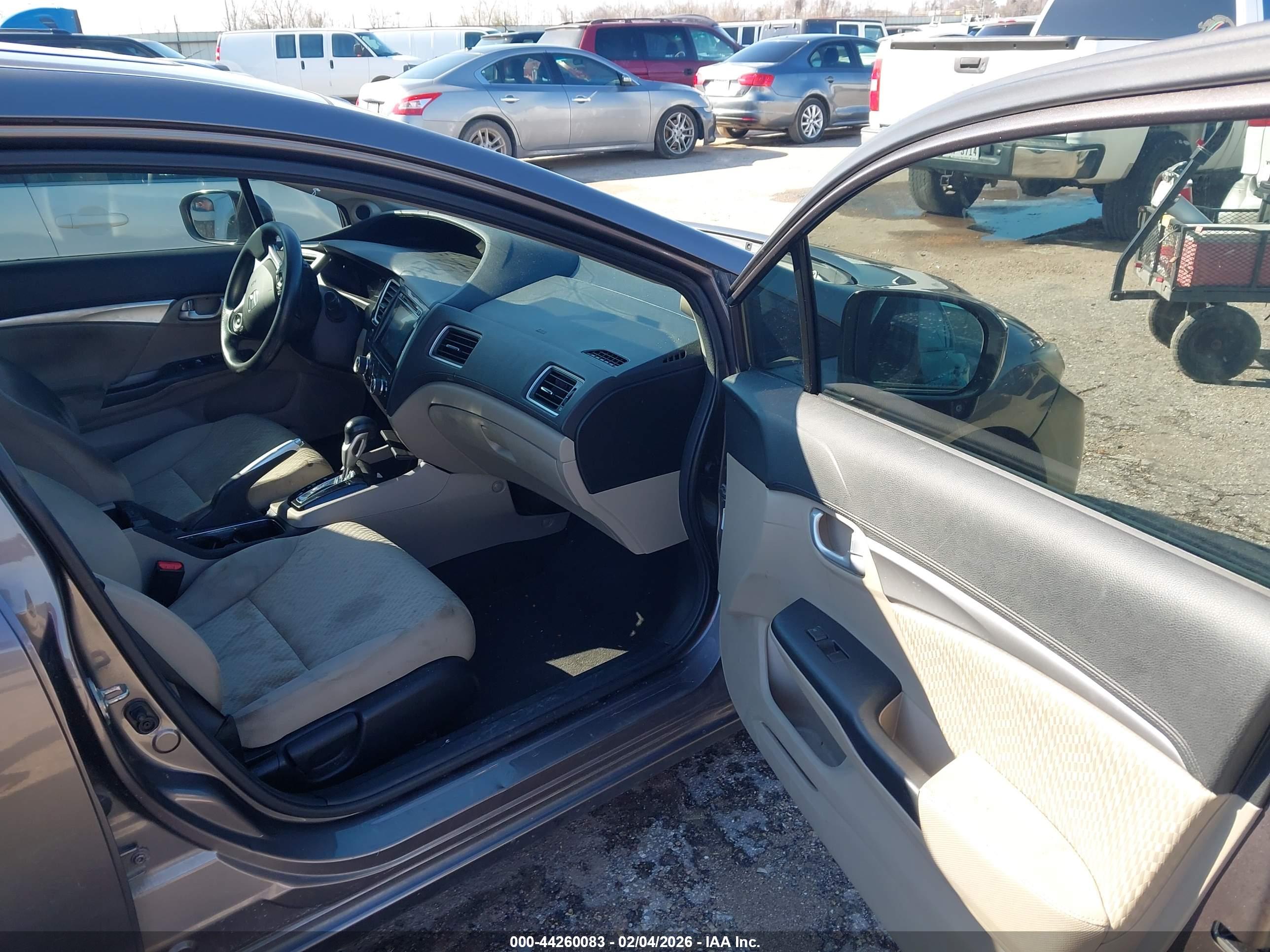 HONDA CIVIC image 5