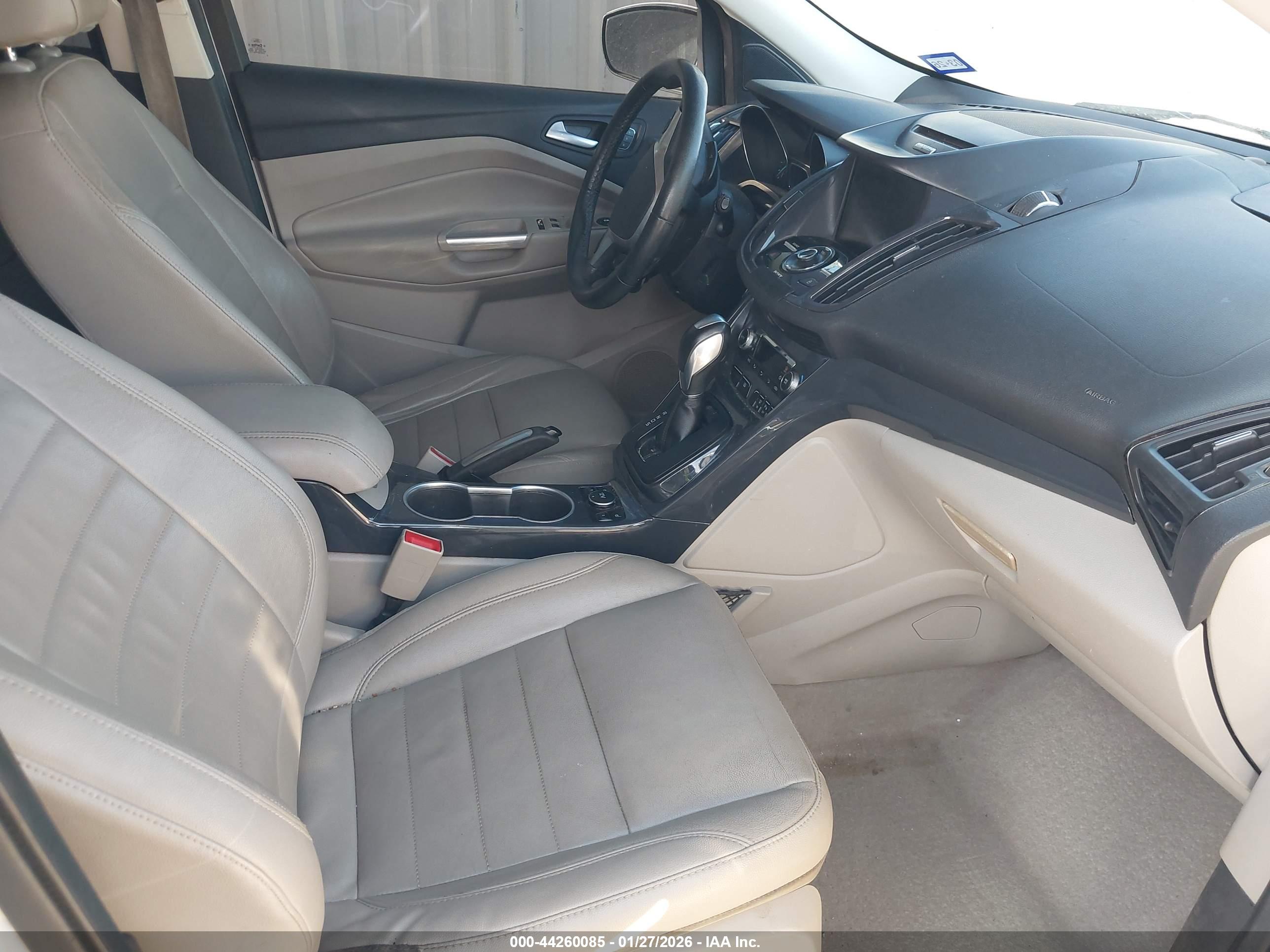 FORD ESCAPE image 5