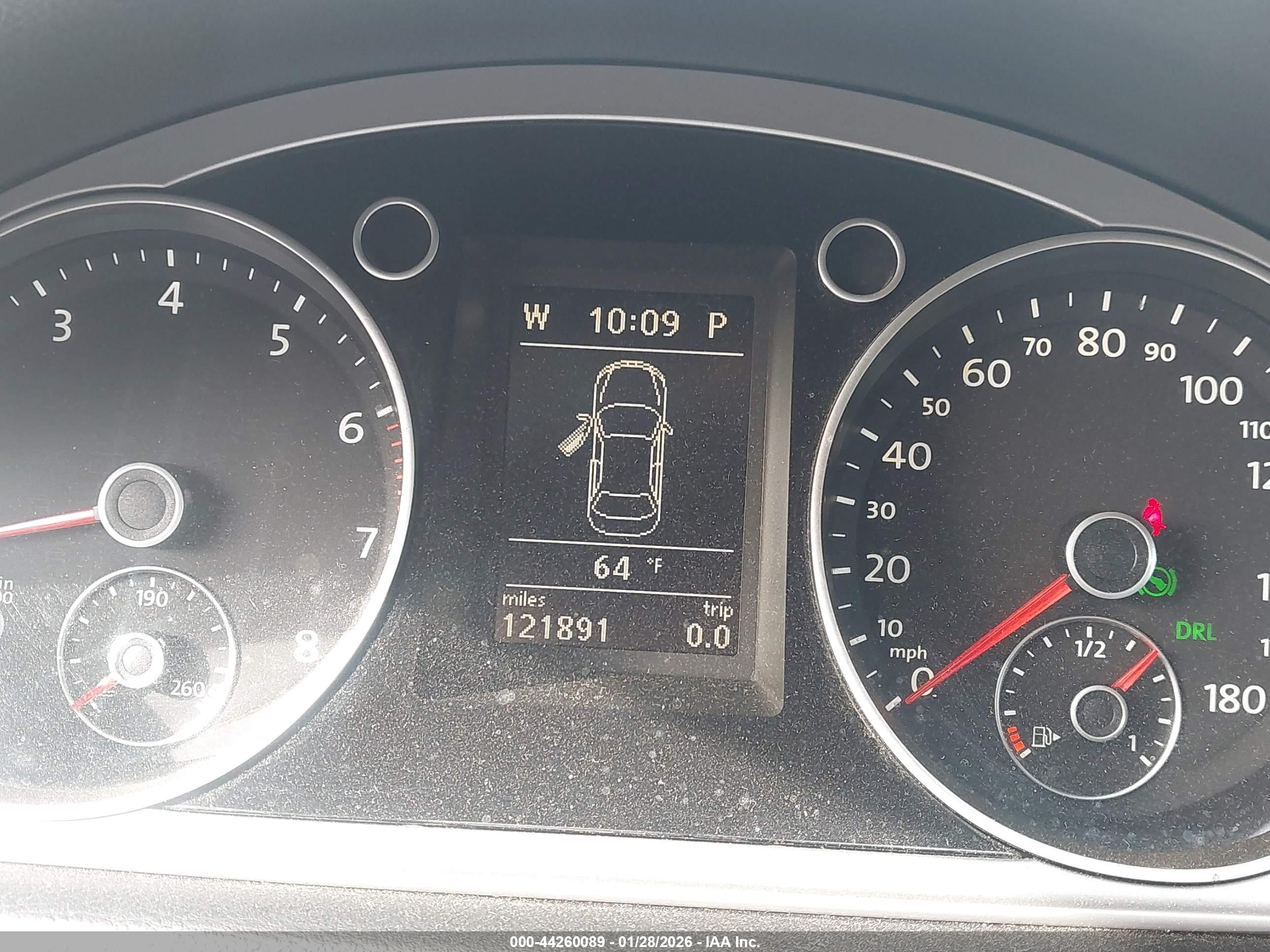 VOLKSWAGEN CC image 7