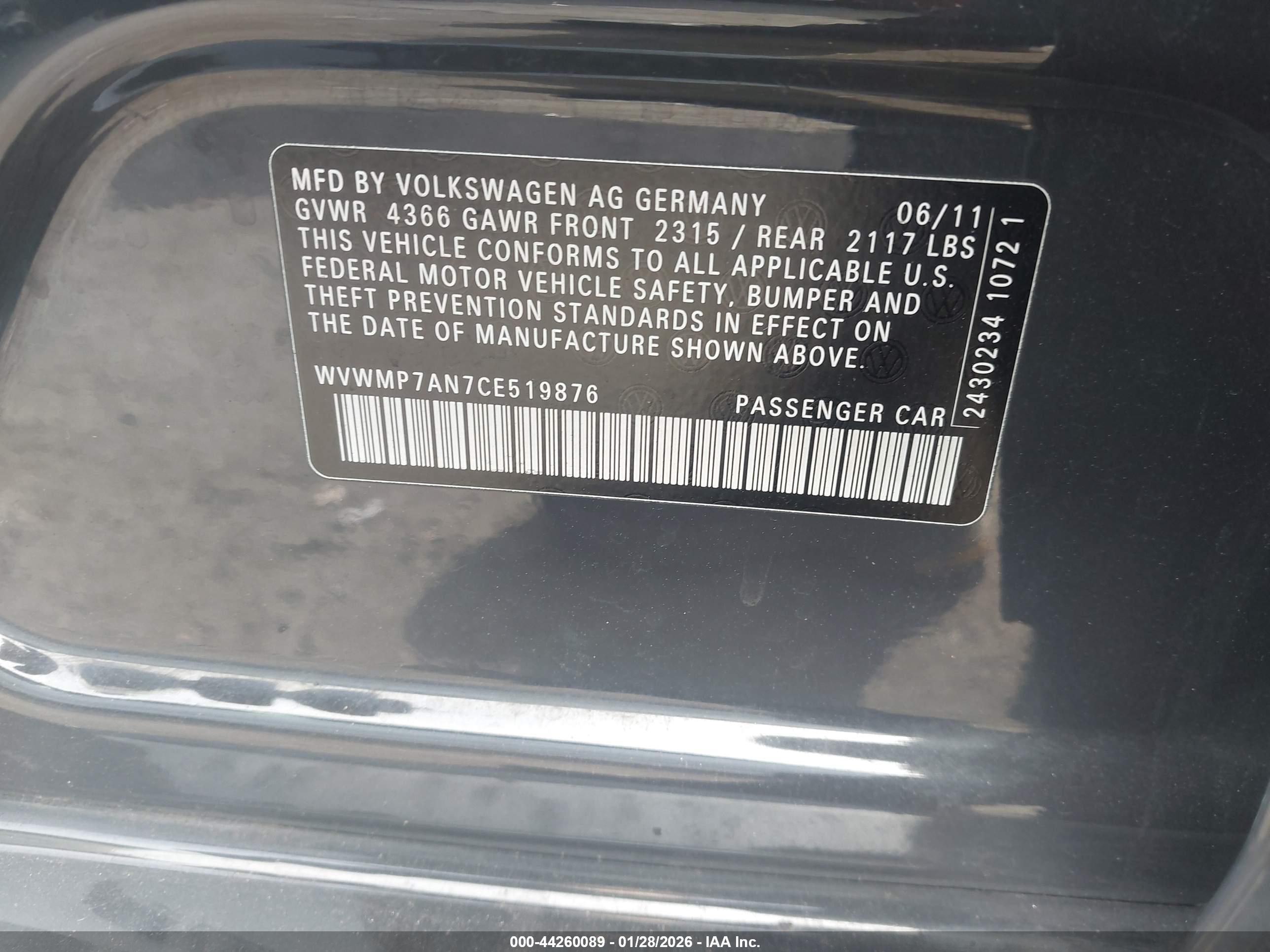 VOLKSWAGEN CC image 9