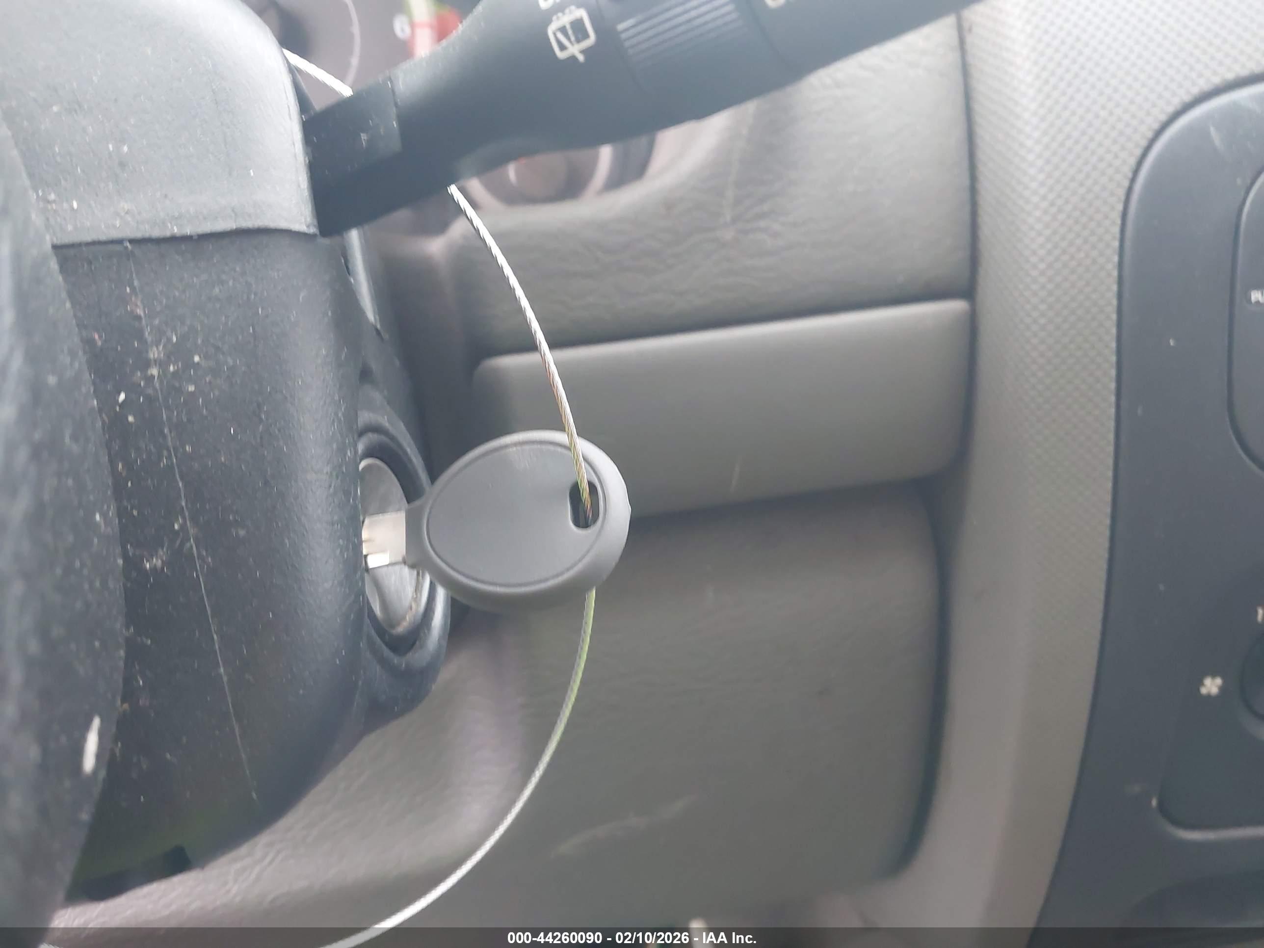 JEEP LIBERTY image 11