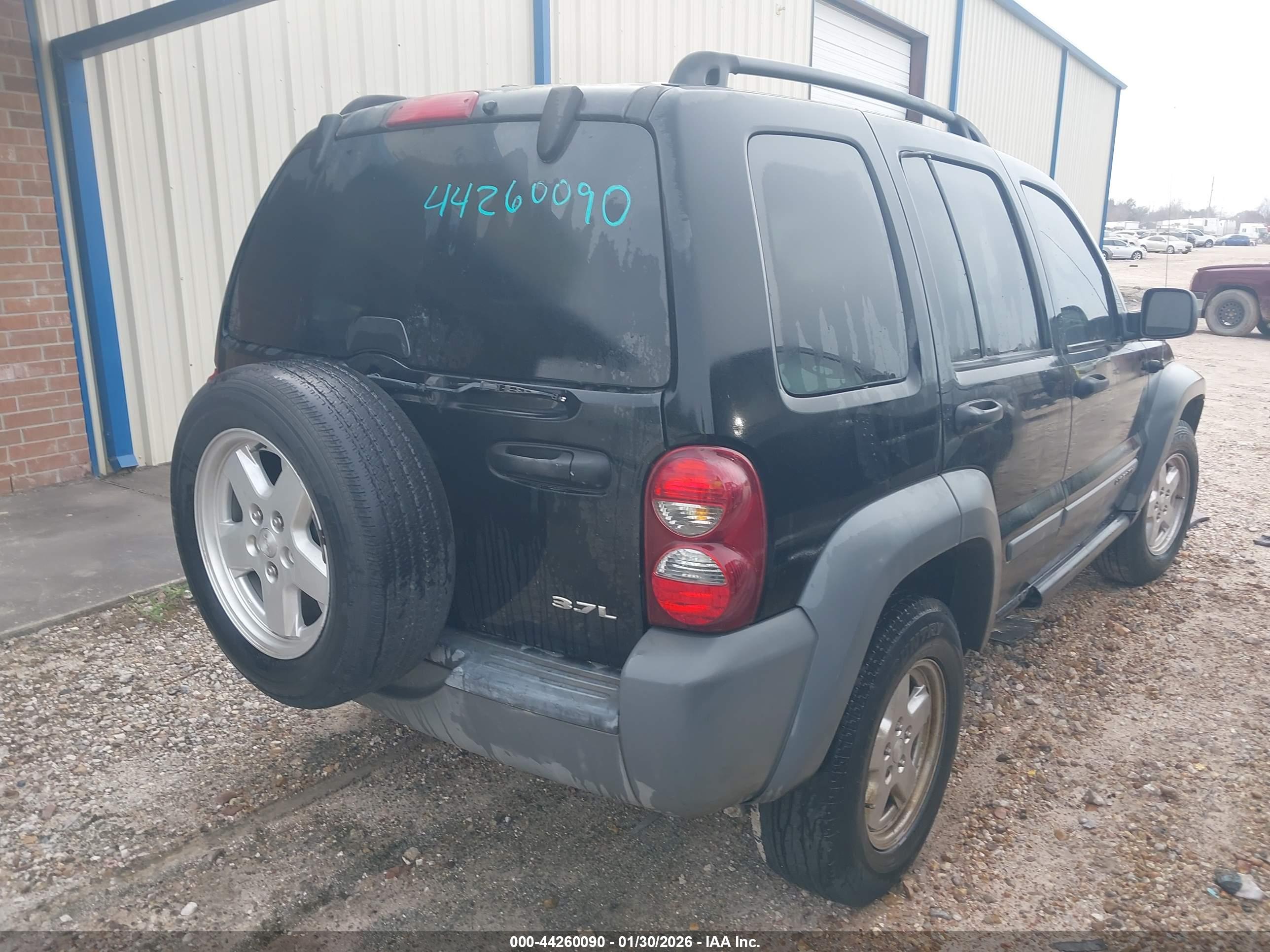 JEEP LIBERTY image 4