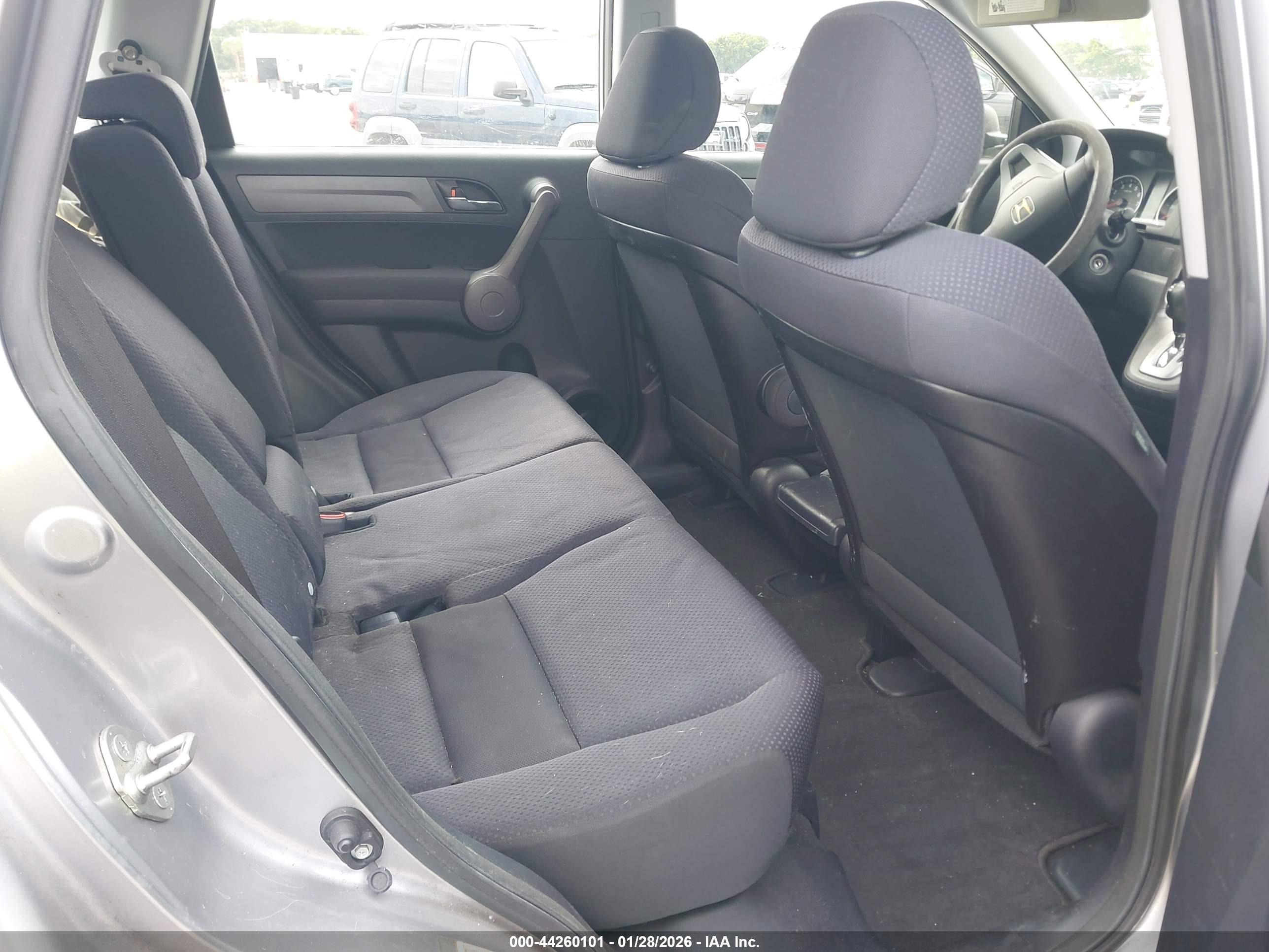 HONDA CR-V image 8