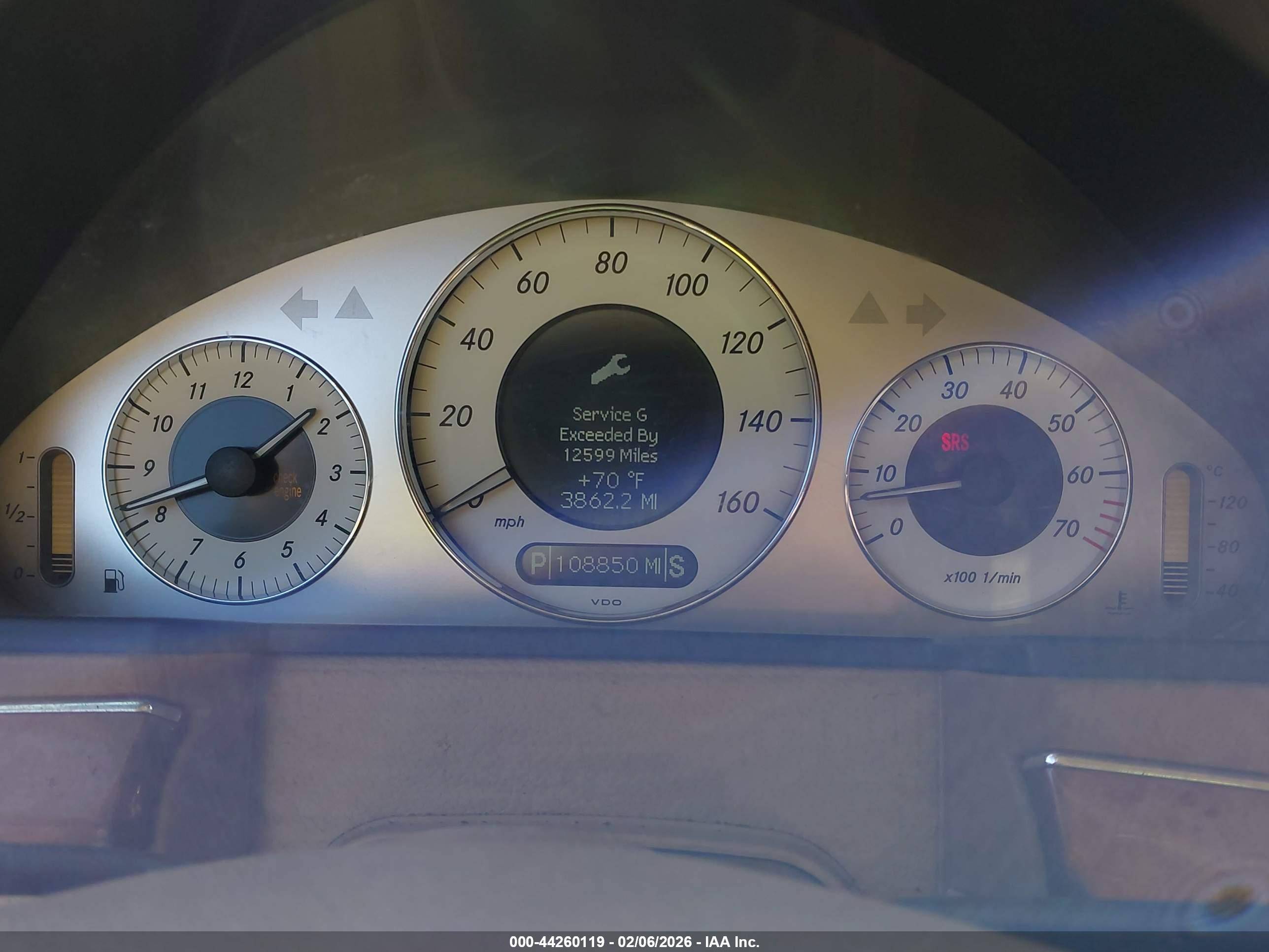 MERCEDES-BENZ E image 7