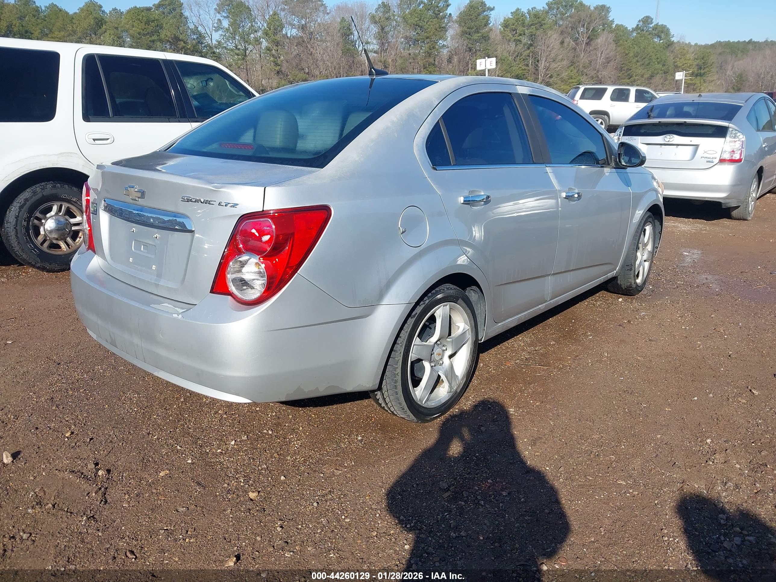 CHEVROLET SONIC image 4