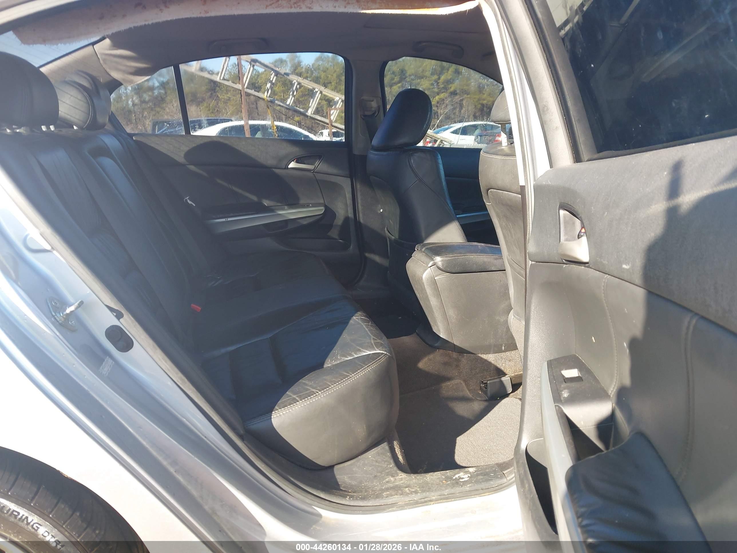 HONDA ACCORD image 8