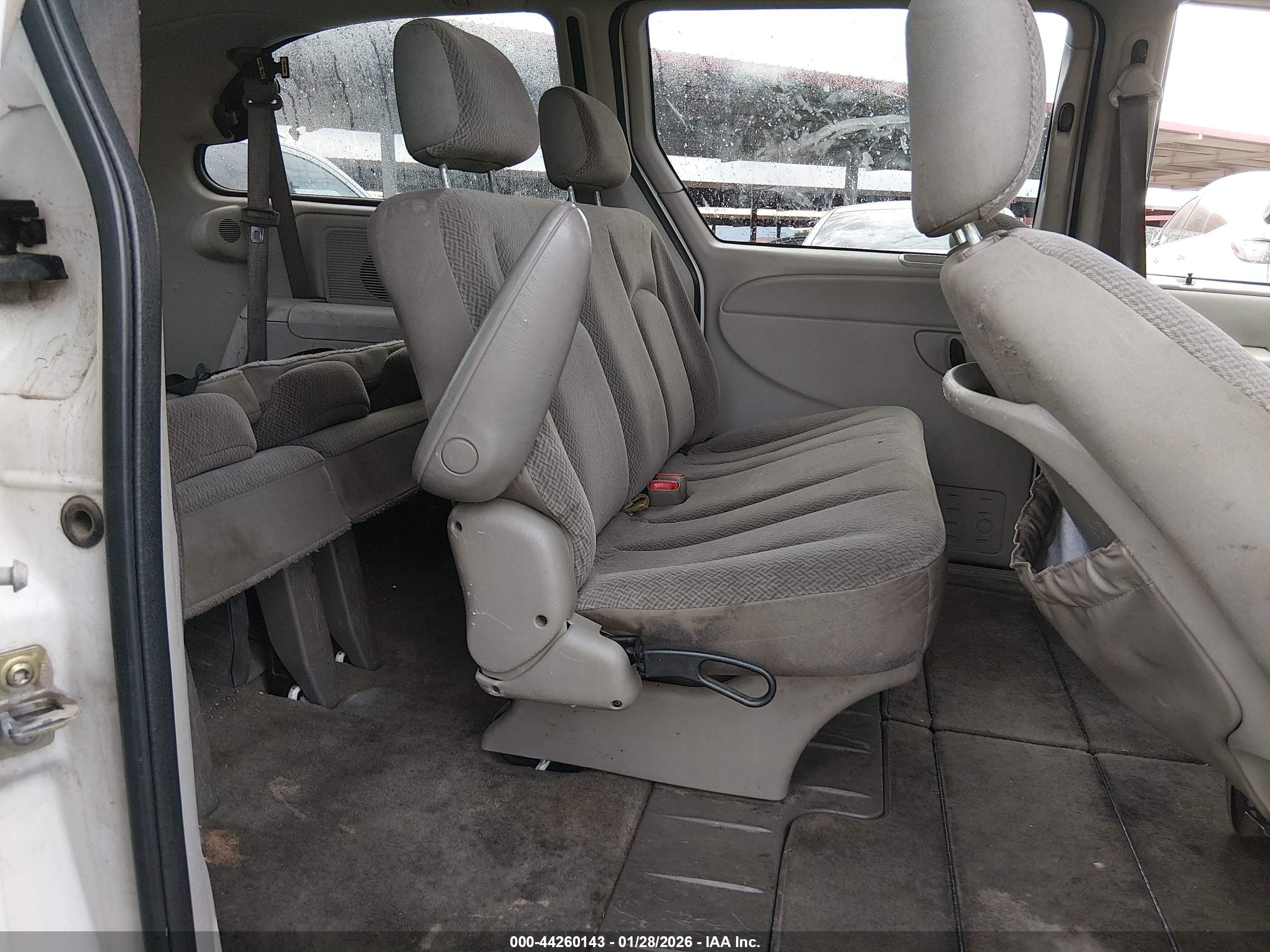 DODGE GRAND image 8