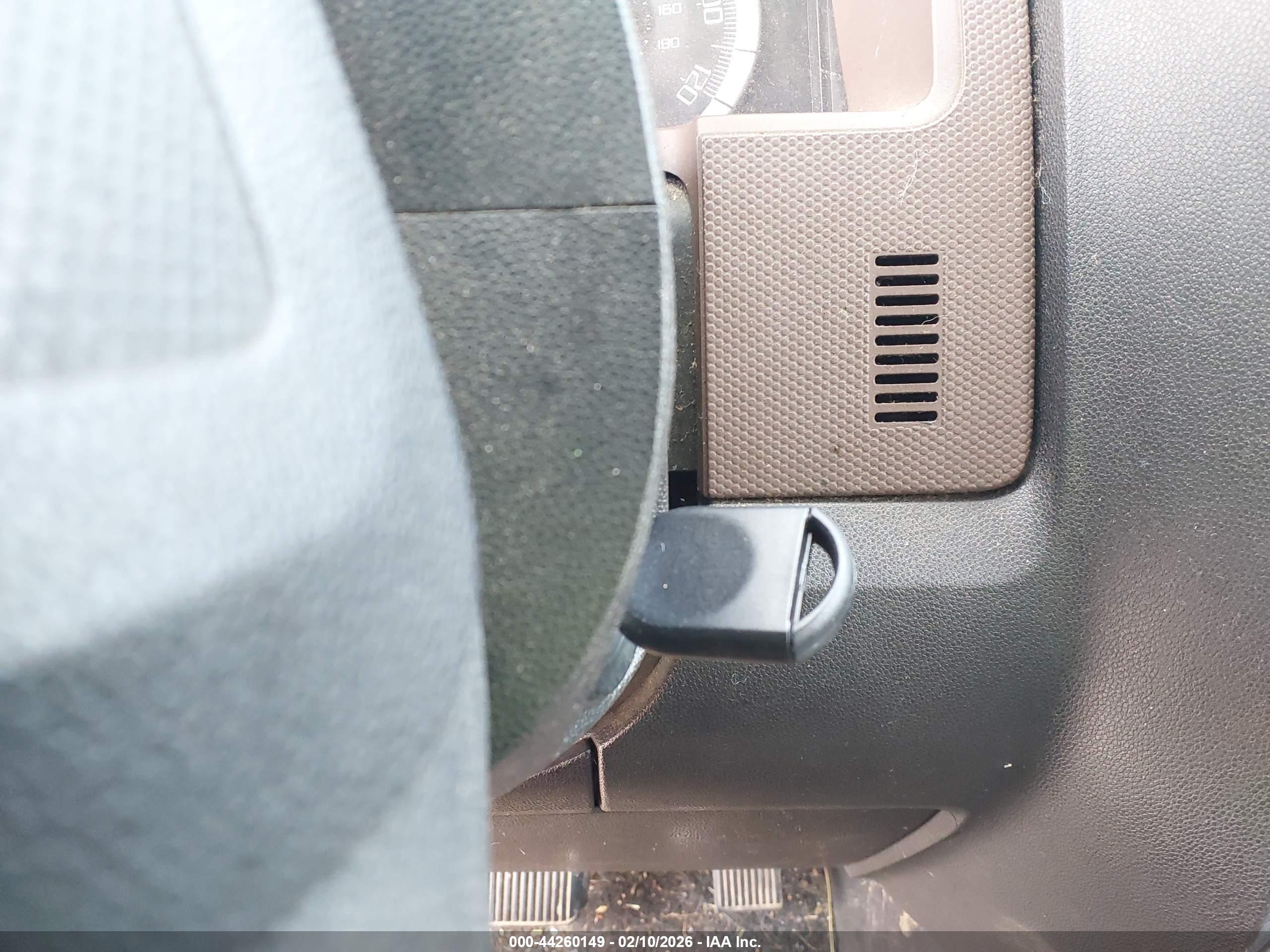 FORD ESCAPE image 11