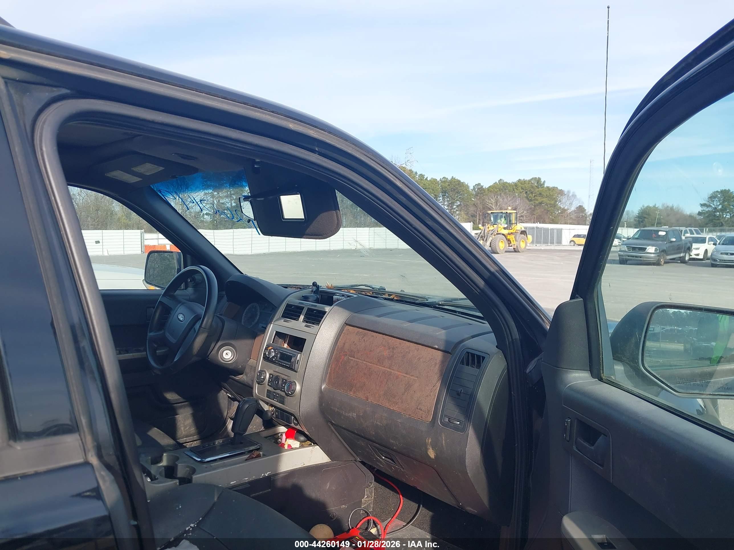 FORD ESCAPE image 5
