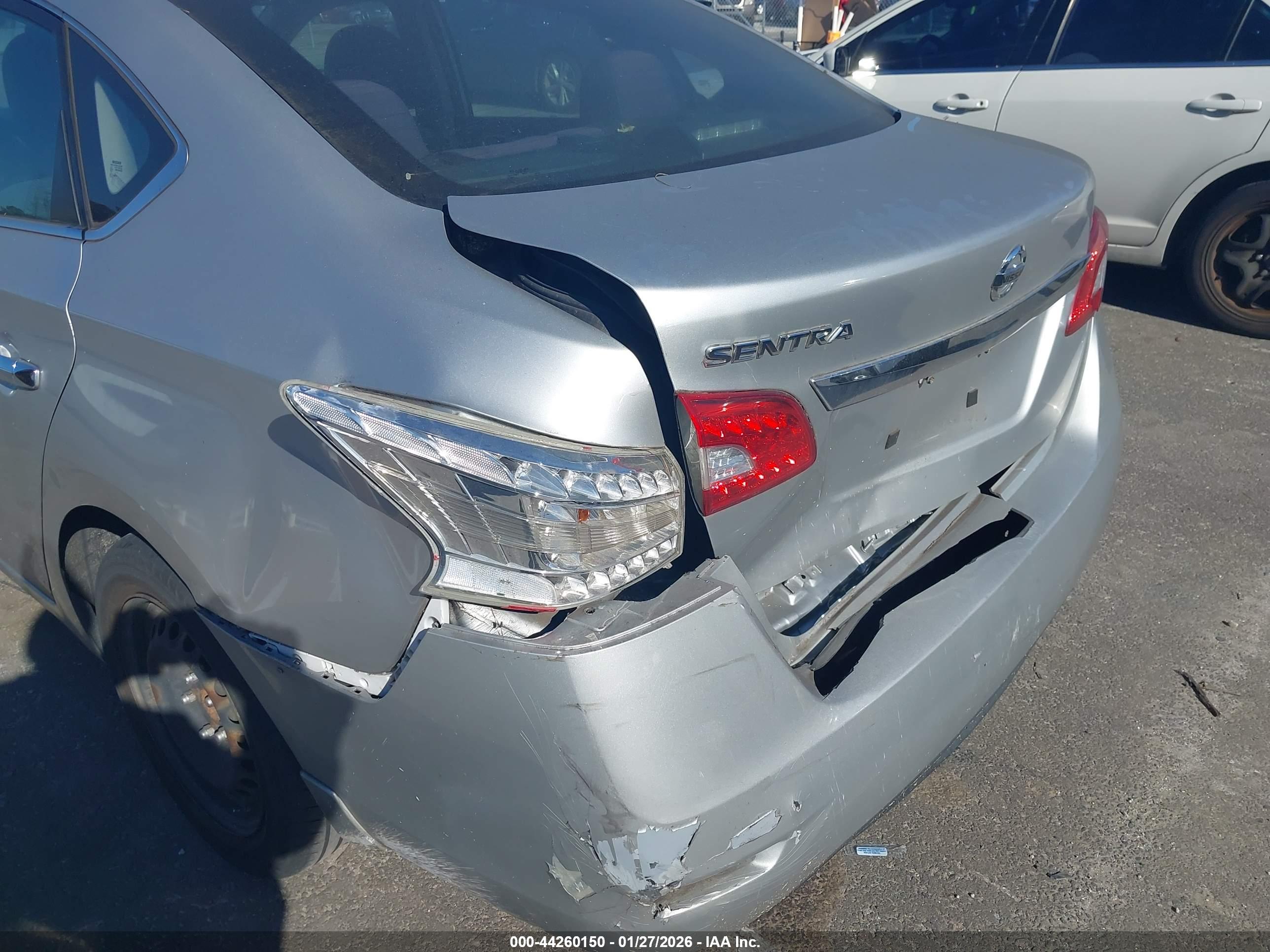 NISSAN SENTRA image 6