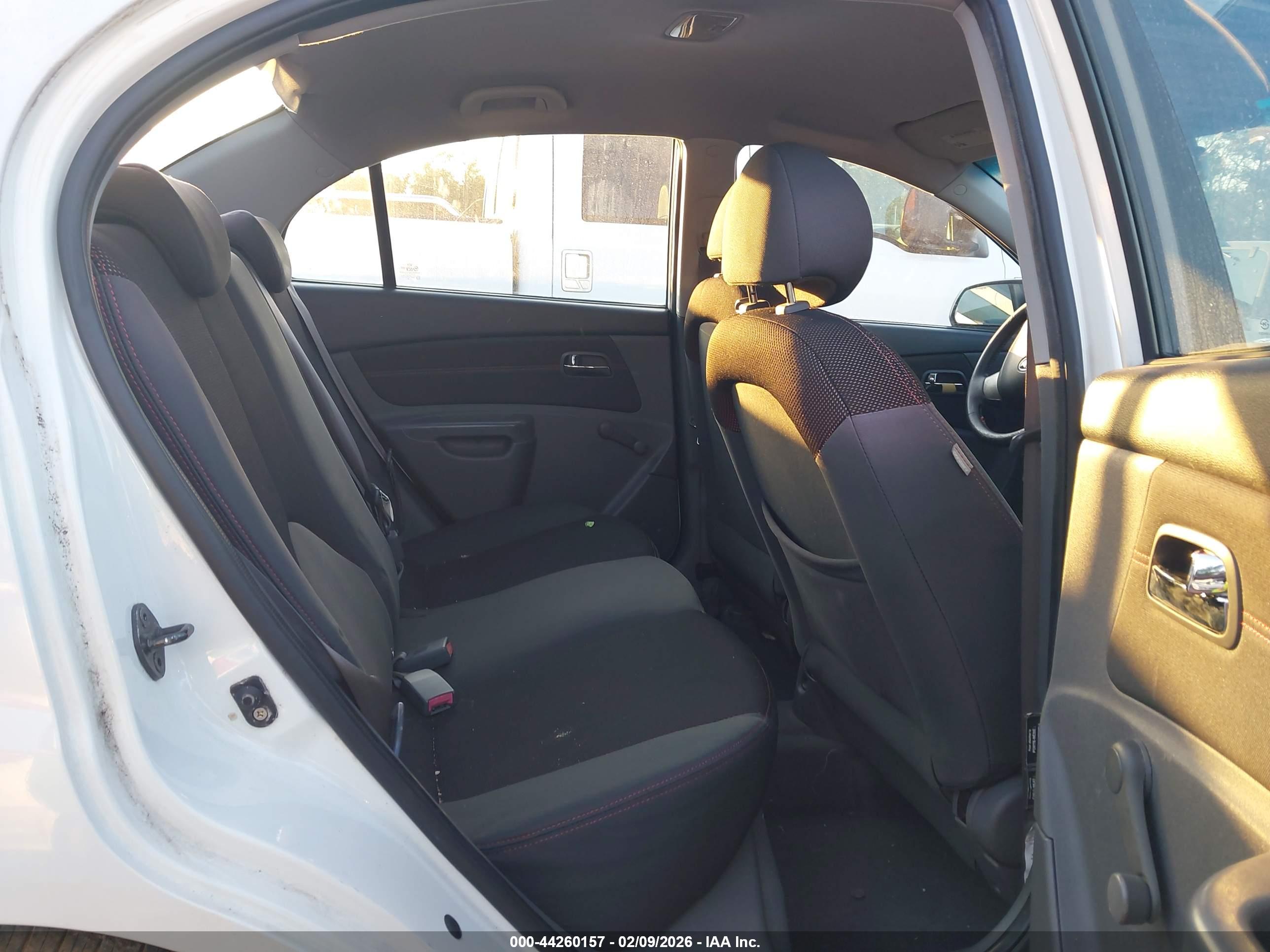 KIA RIO image 8