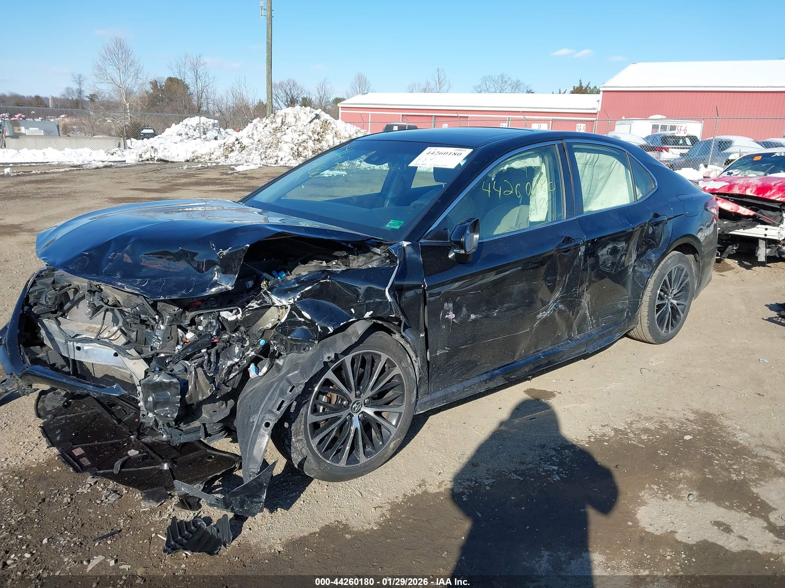 TOYOTA CAMRY image 2
