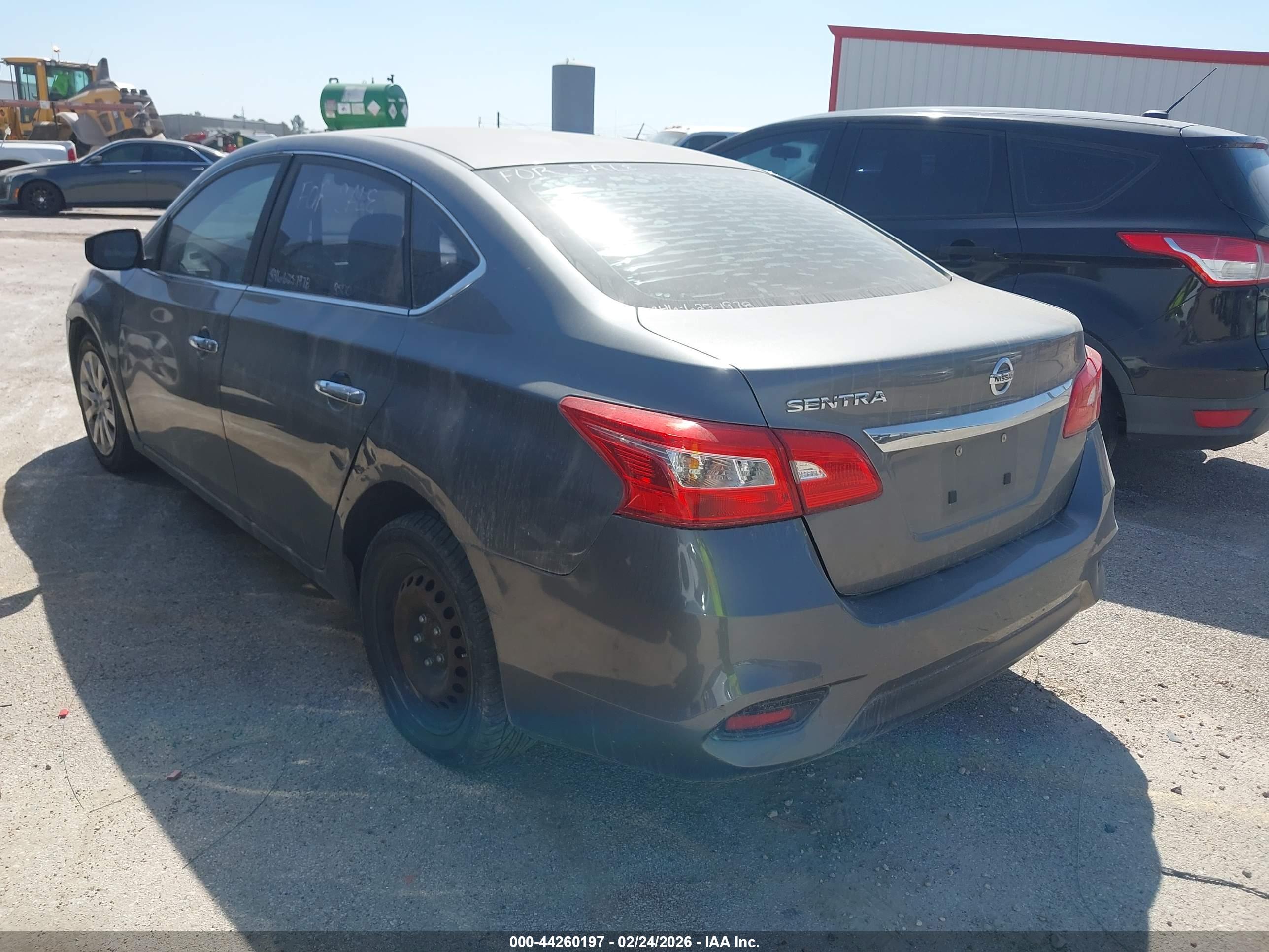 NISSAN SENTRA image 3